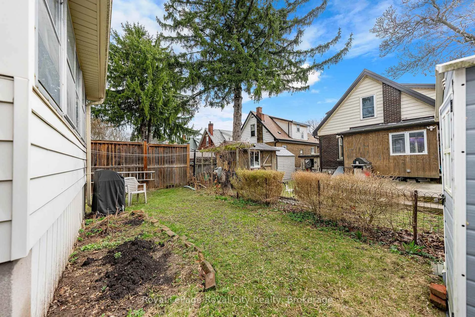 Photo 25 of 9 Stull Avenue, Guelph, Exhibition Park — HOMEH