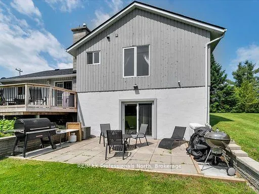 Photo 5 of 1287 Golden Beach Road, Bracebridge, Monck (Bracebridge) — HOMEH