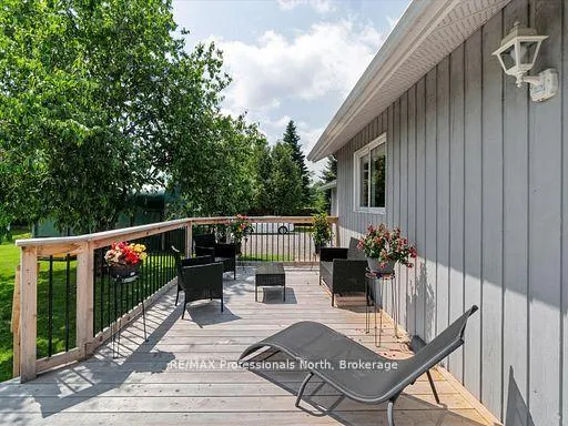 Photo 7 of 1287 Golden Beach Road, Bracebridge, Monck (Bracebridge) — HOMEH