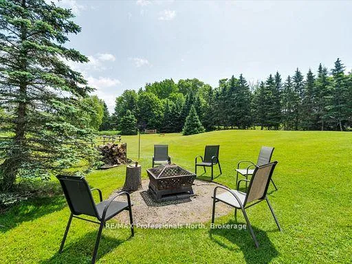 Photo 8 of 1287 Golden Beach Road, Bracebridge, Monck (Bracebridge) — HOMEH