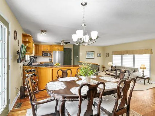 Photo 17 of 1287 Golden Beach Road, Bracebridge, Monck (Bracebridge) — HOMEH