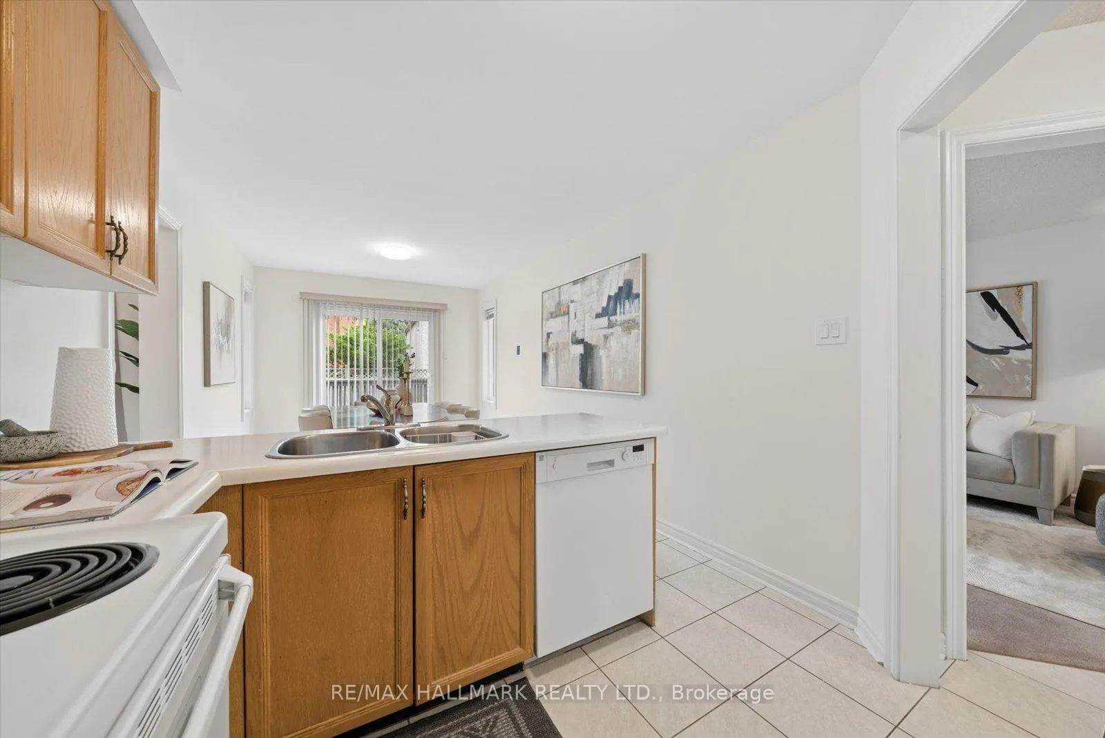 Photo 17 of 21 Caldbeck Avenue, Markham, Milliken Mills East — HOMEH
