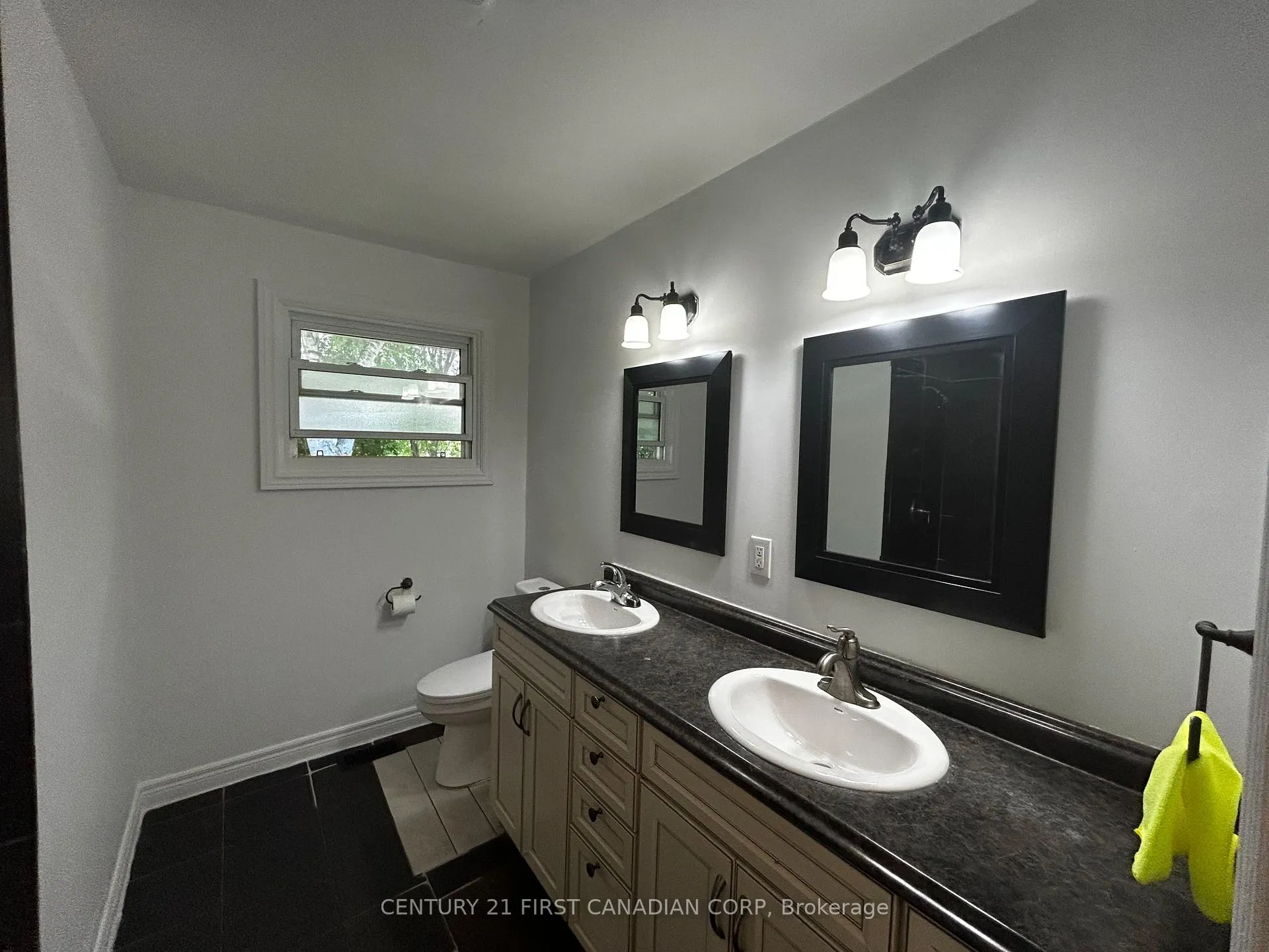 Photo 30 of Unit A, 699 Huron Street, London, East C — HOMEH