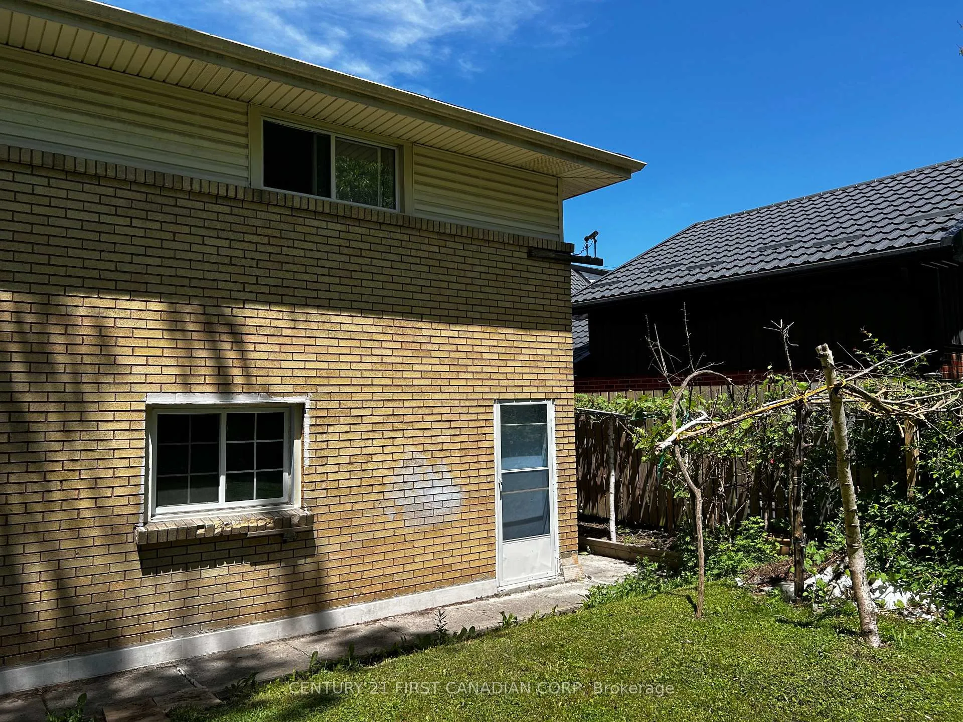 Photo 33 of Unit A, 699 Huron Street, London, East C — HOMEH