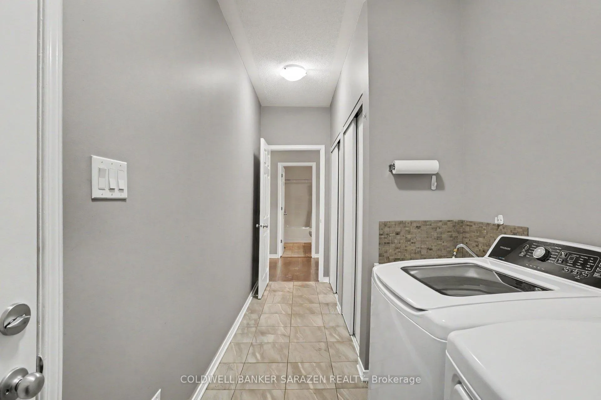 Photo 17 of 31 Gordon Fergusson Place, Arnprior, Arnprior — HOMEH