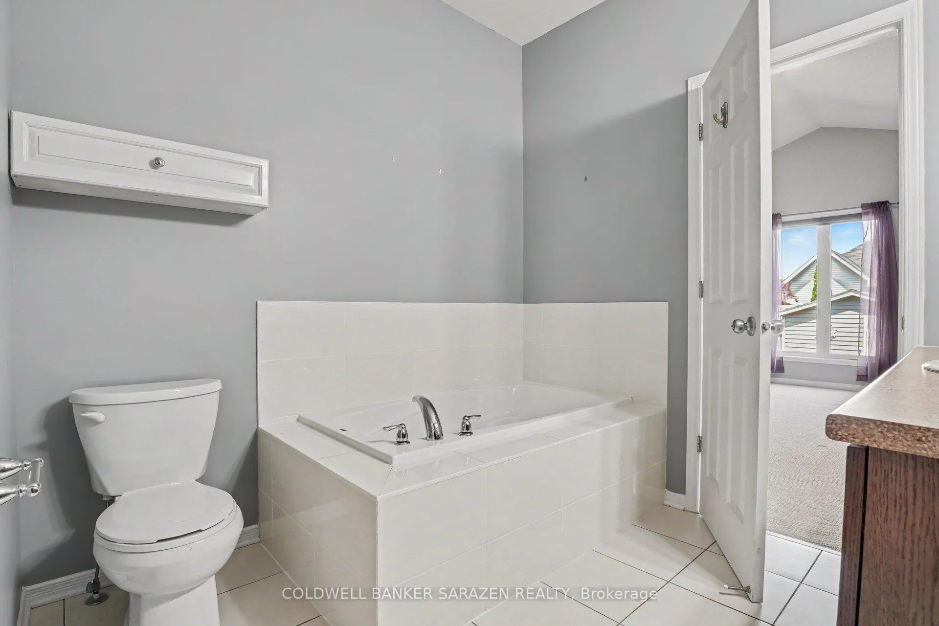Photo 22 of 31 Gordon Fergusson Place, Arnprior, Arnprior — HOMEH