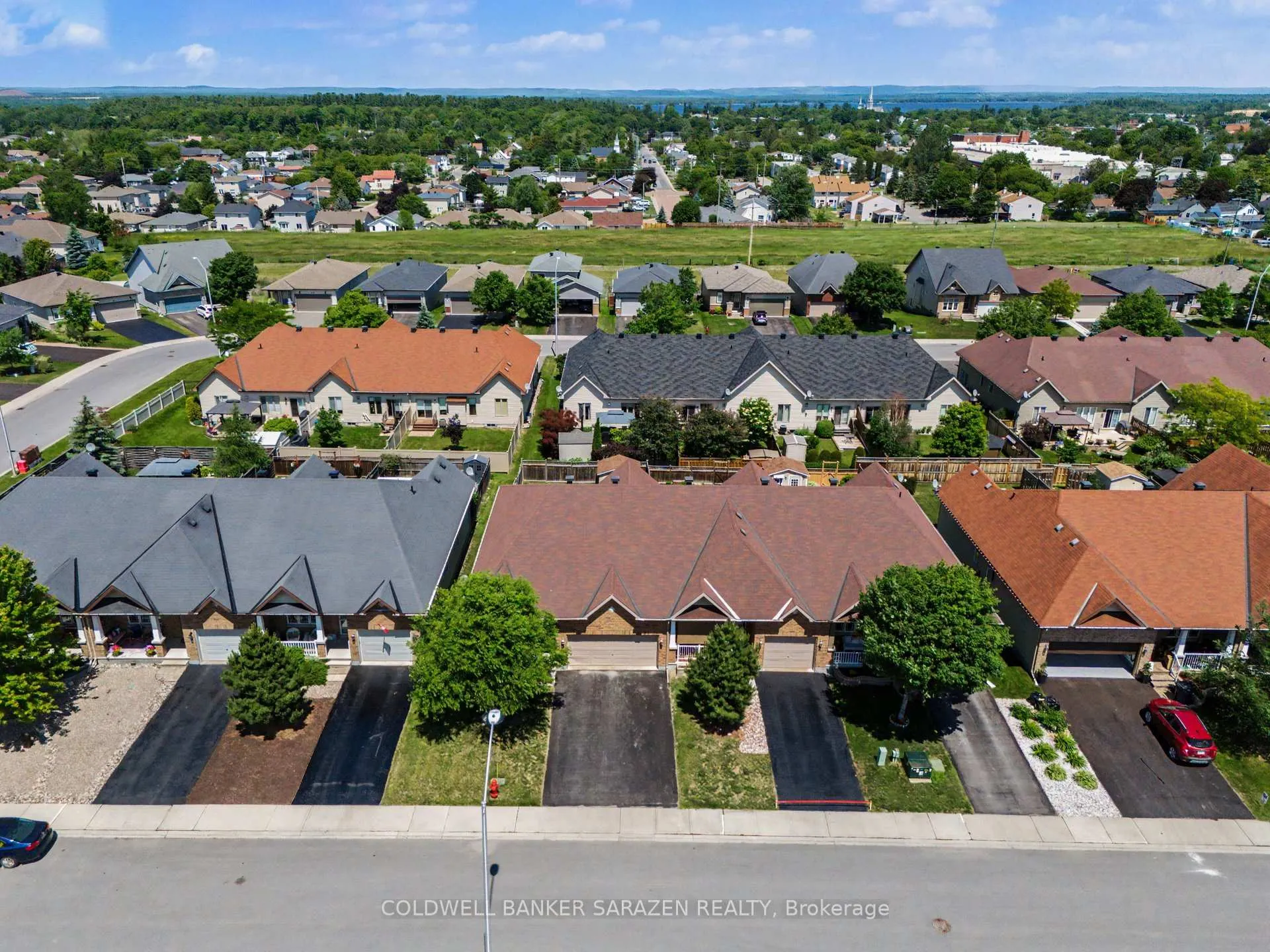 Photo 31 of 31 Gordon Fergusson Place, Arnprior, Arnprior — HOMEH