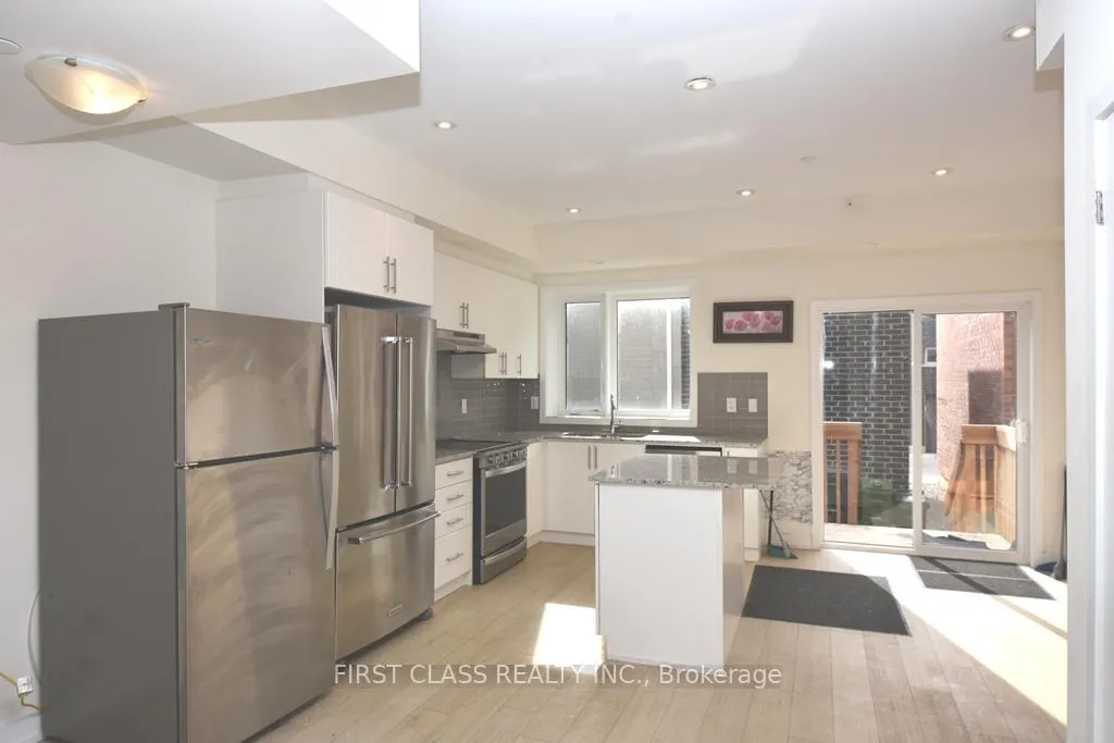 Photo 7 of 88 William Duncan Road, North York, Downsview-Roding-CFB — HOMEH