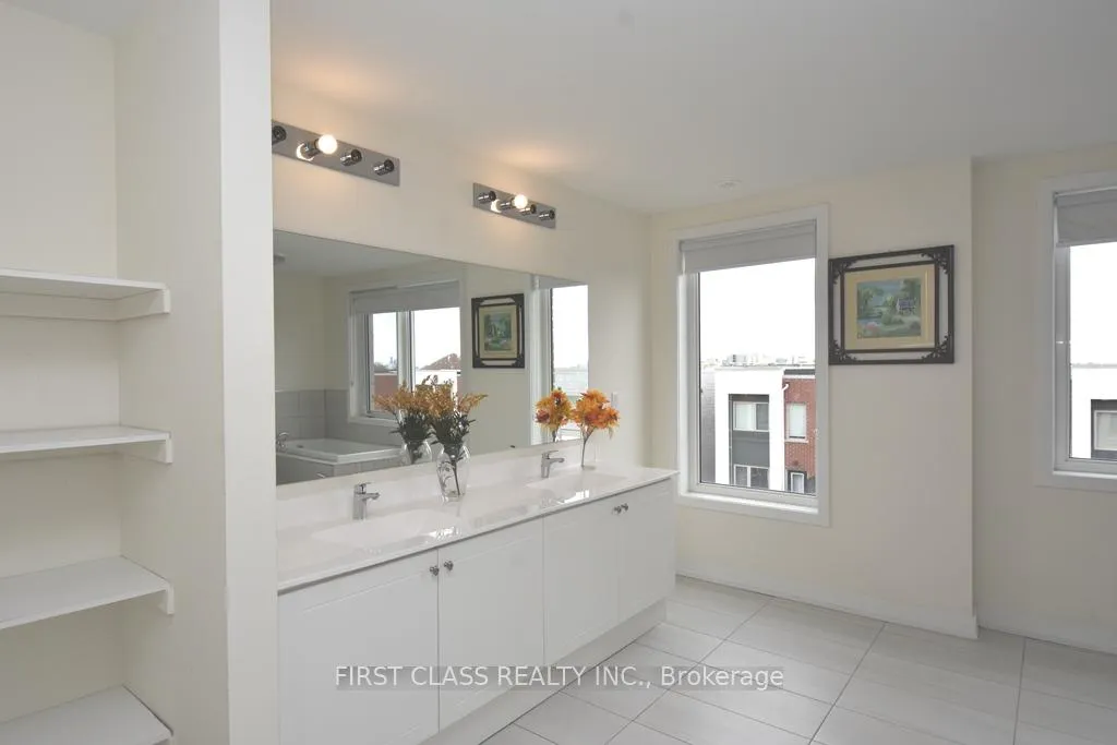 Photo 20 of 88 William Duncan Road, North York, Downsview-Roding-CFB — HOMEH