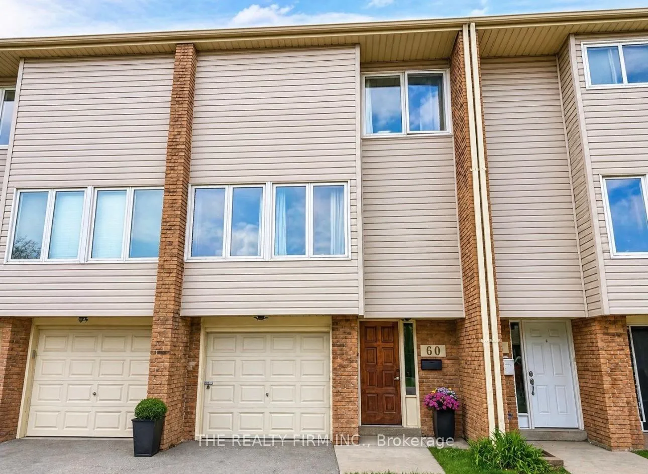 Front of Unit 60, 700 Osgoode Drive