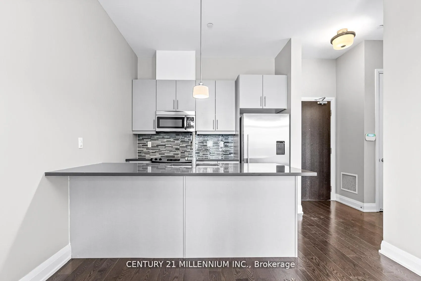 Photo 9 of Unit 419, 15277 Yonge Street, Aurora, Aurora Village — HOMEH