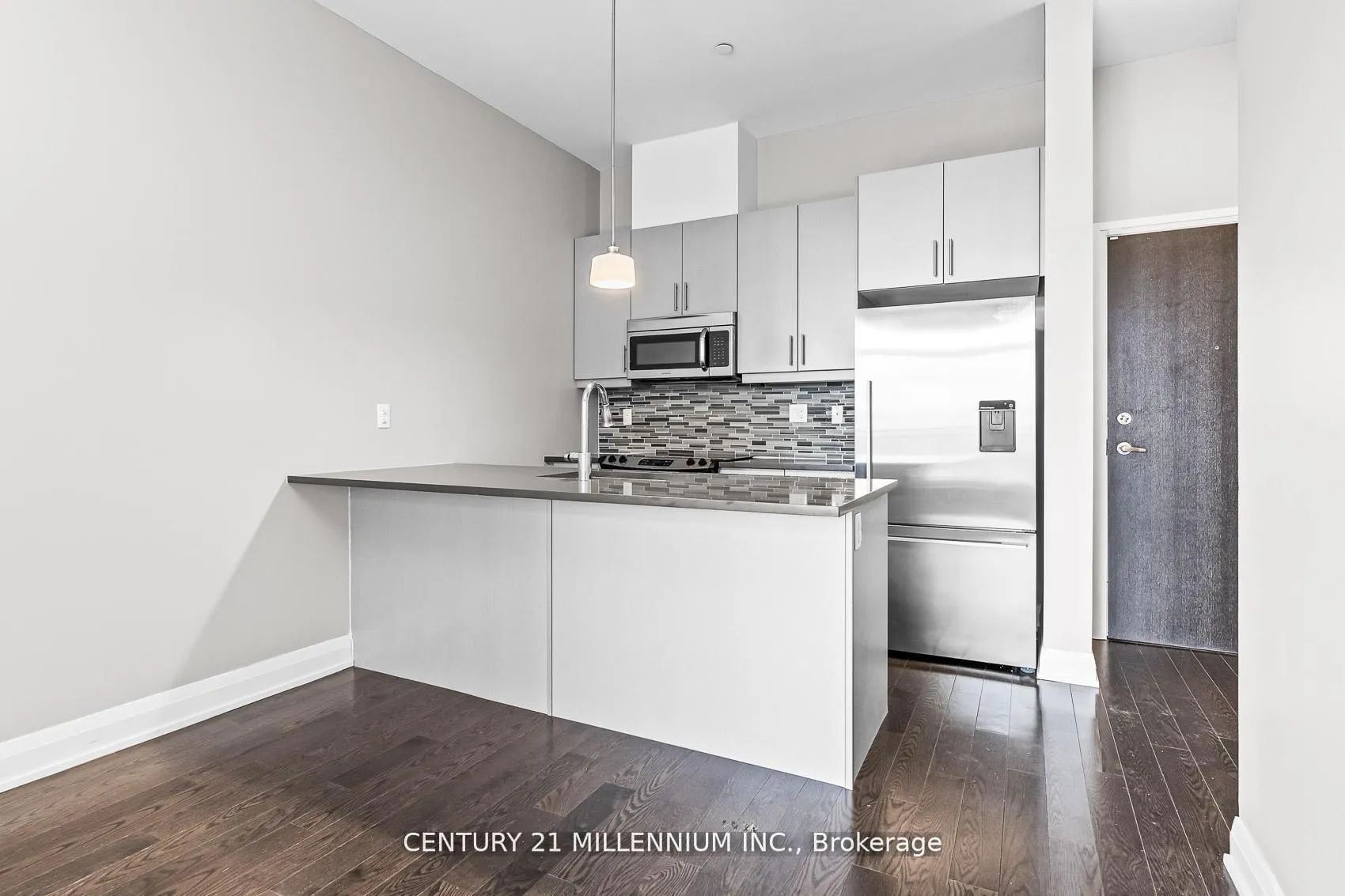 Photo 10 of Unit 419, 15277 Yonge Street, Aurora, Aurora Village — HOMEH