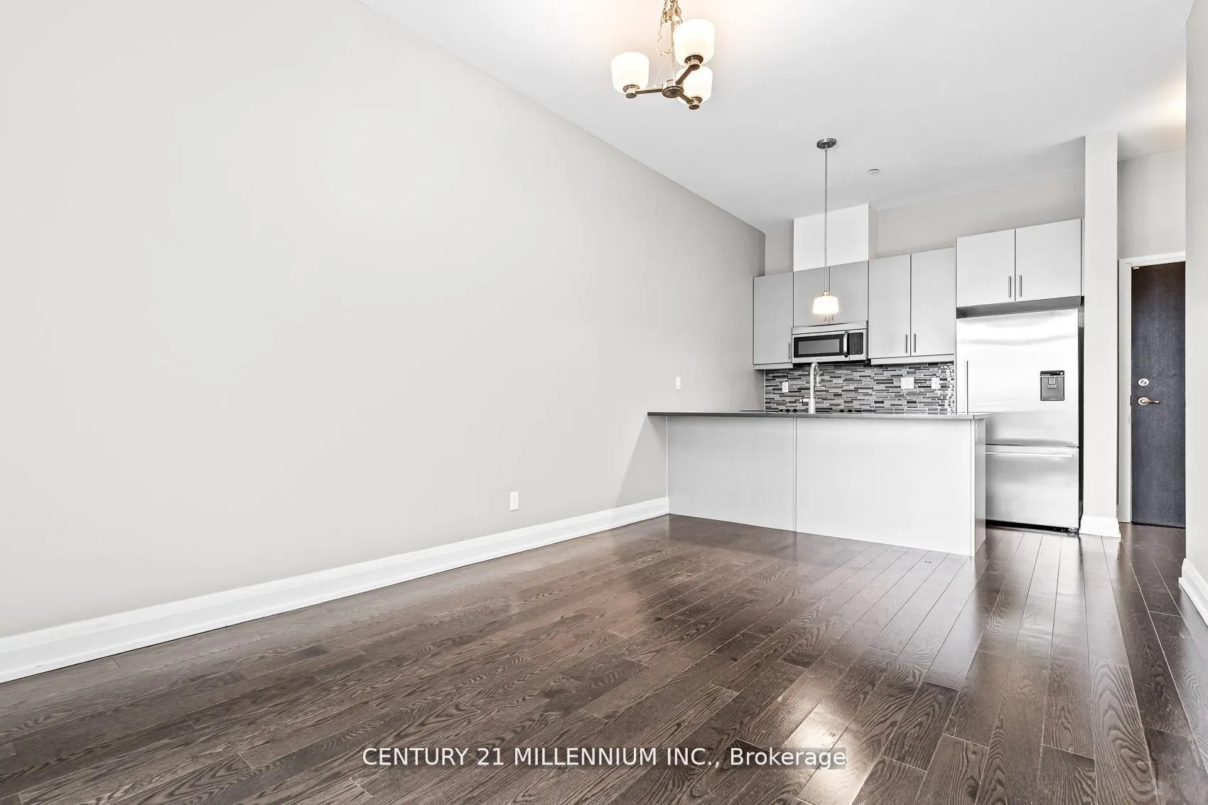 Photo 12 of Unit 419, 15277 Yonge Street, Aurora, Aurora Village — HOMEH
