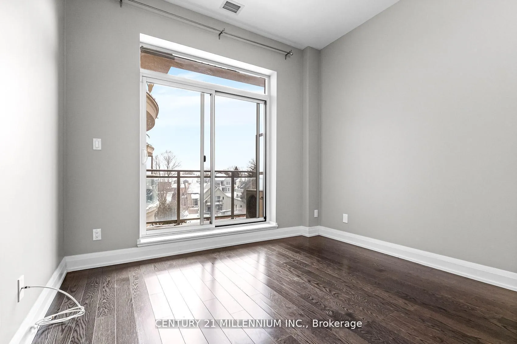 Photo 13 of Unit 419, 15277 Yonge Street, Aurora, Aurora Village — HOMEH