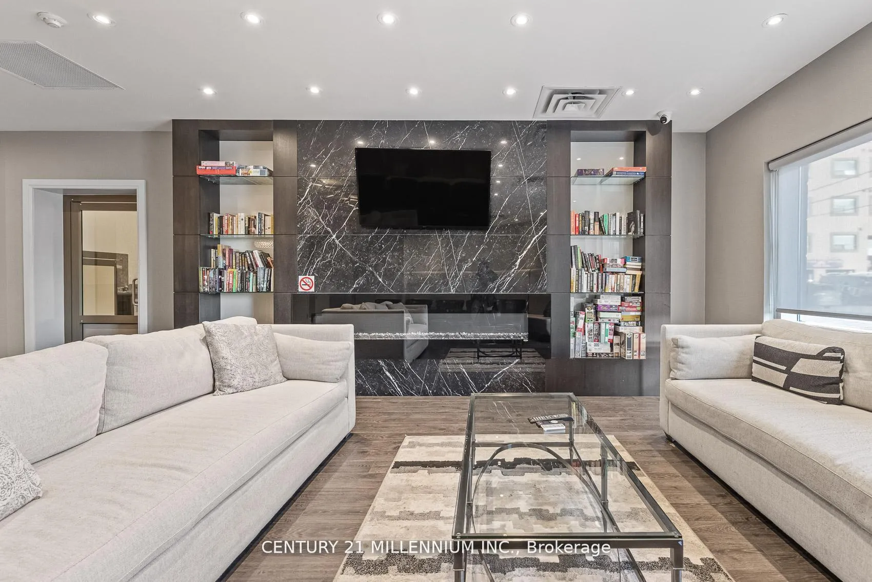 Photo 30 of Unit 419, 15277 Yonge Street, Aurora, Aurora Village — HOMEH