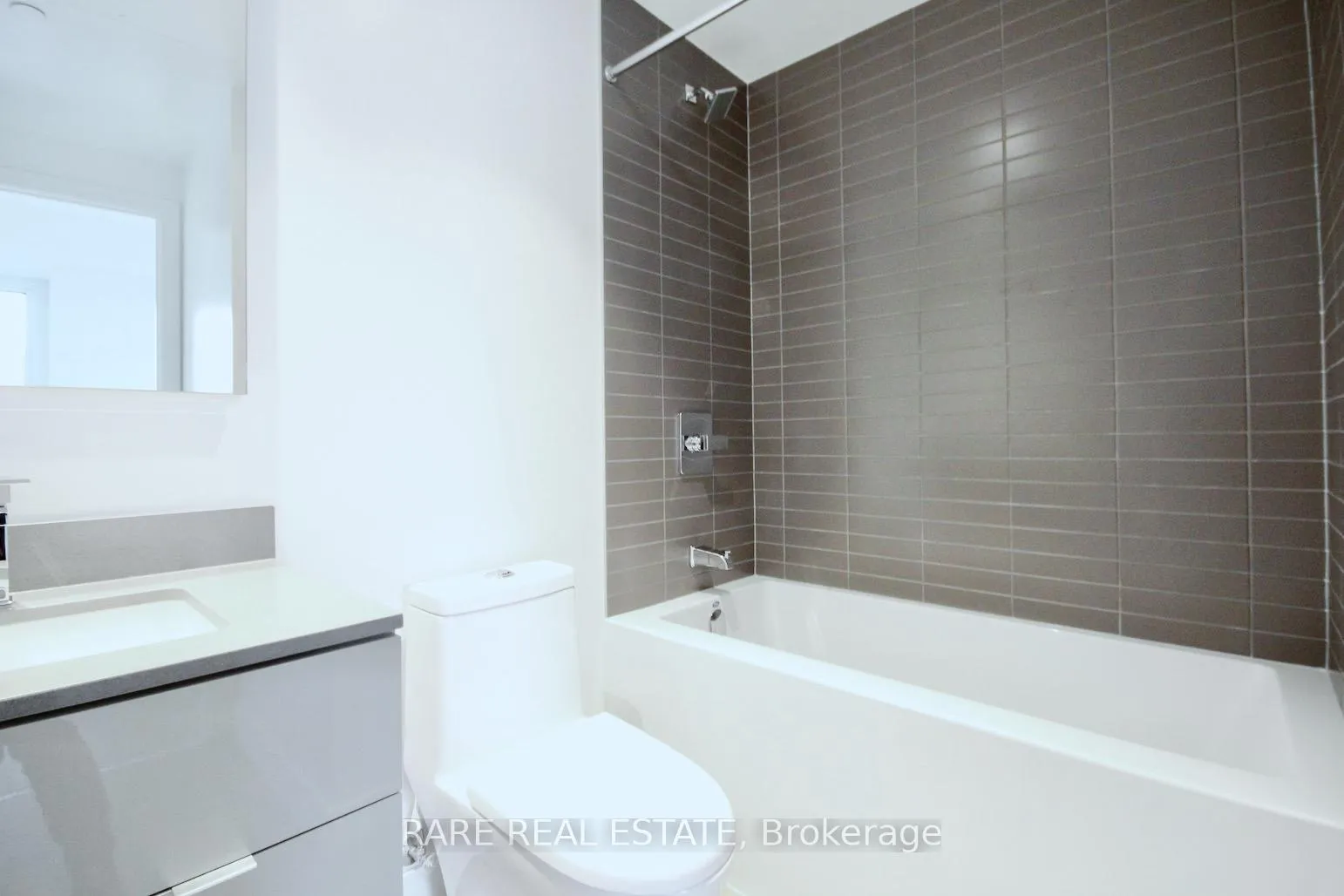 Photo 8 of Unit 2103, 7 Grenville Street, Toronto, Bay Street Corridor — HOMEH