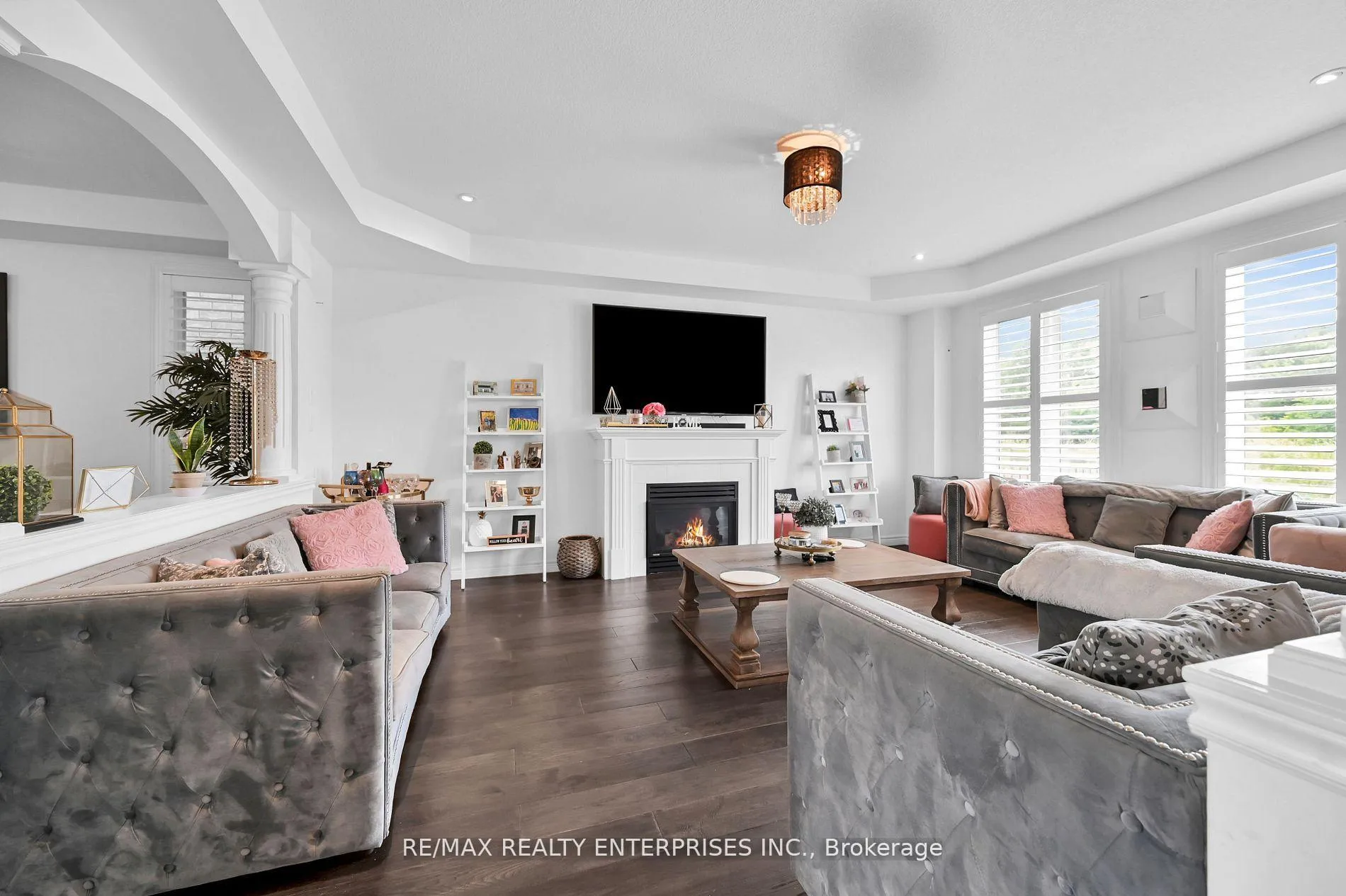 Photo 9 of 130 Chartwell Circle, Hamilton, Jerome — HOMEH