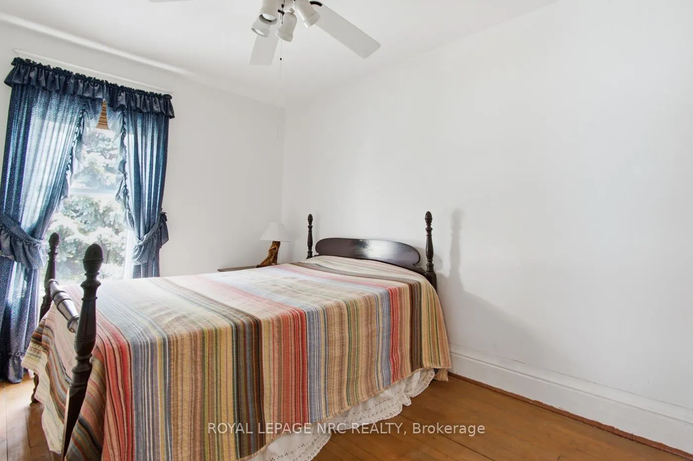 Photo 25 of 4719 Epworth Circle, Niagara Falls, Downtown — HOMEH