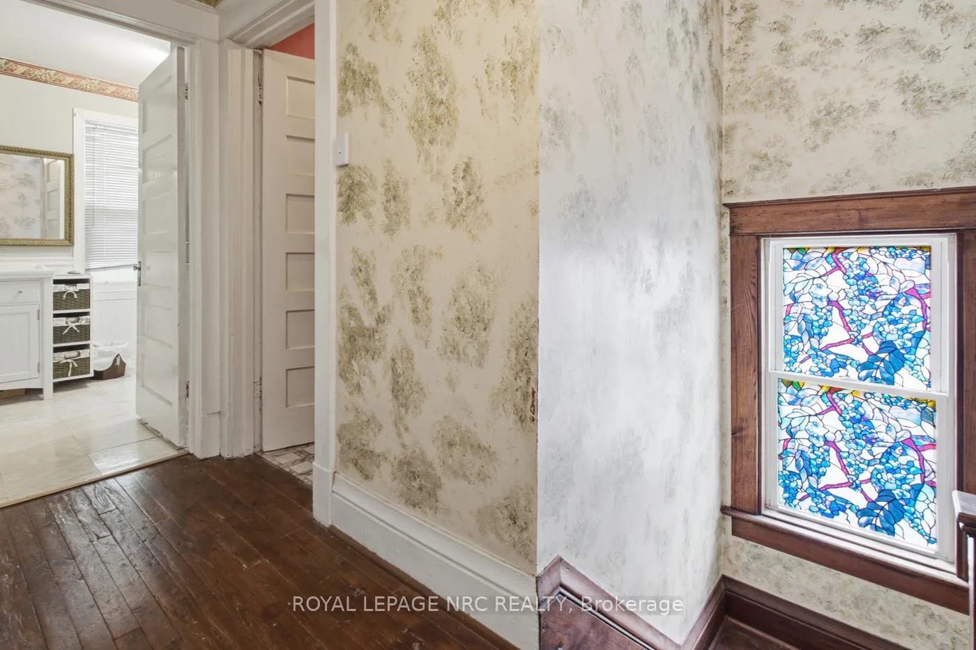Photo 26 of 4719 Epworth Circle, Niagara Falls, Downtown — HOMEH