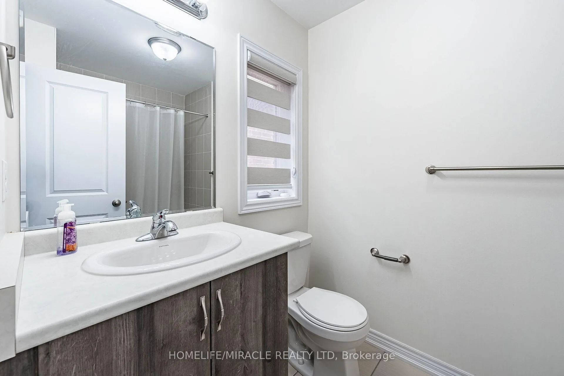 Photo 31 of 21 Junior Road, Brampton, Northwest Brampton — HOMEH