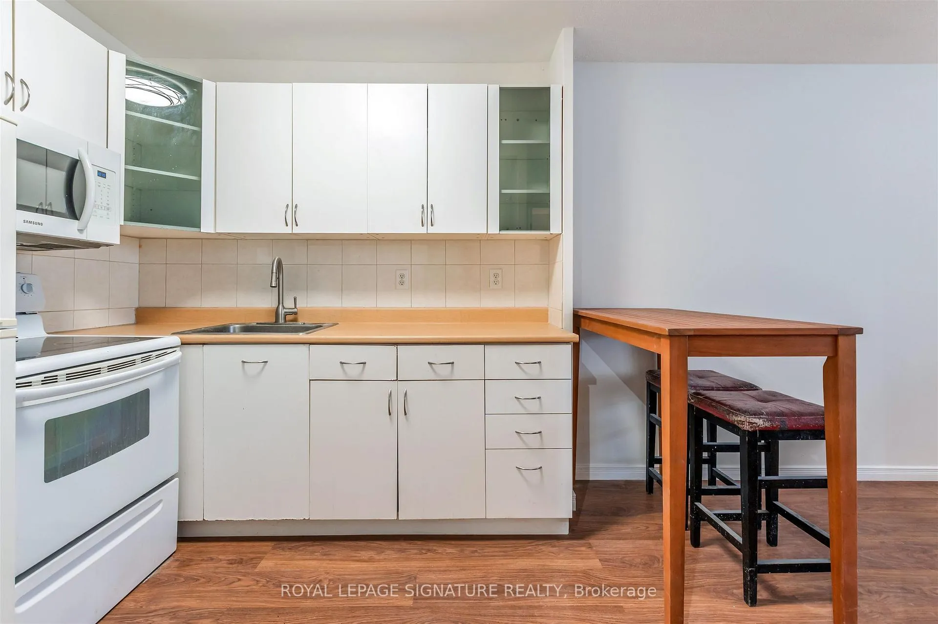 Photo 5 of Unit 2108, 40 Homewood Avenue, Toronto, Cabbagetown-South St. James Town — HOMEH