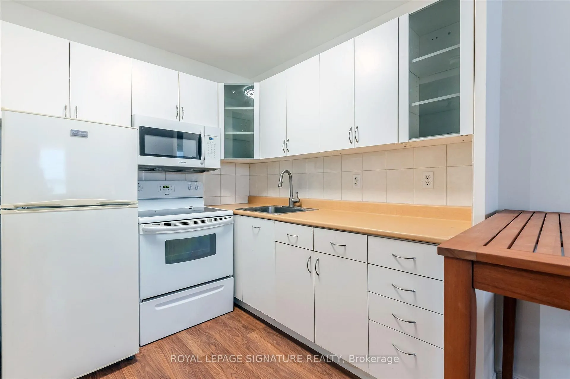 Photo 8 of Unit 2108, 40 Homewood Avenue, Toronto, Cabbagetown-South St. James Town — HOMEH
