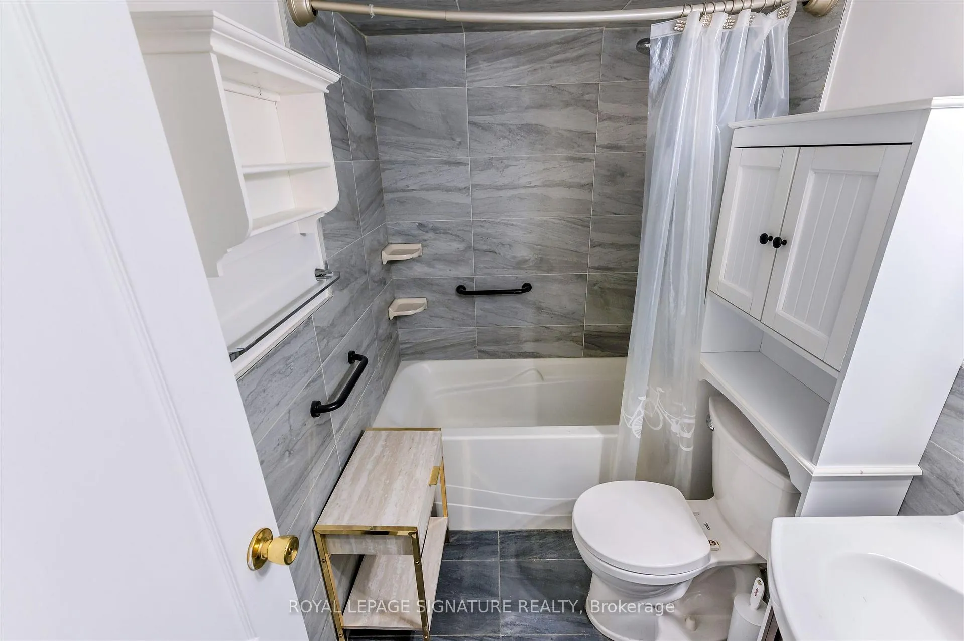 Photo 26 of Unit 2108, 40 Homewood Avenue, Toronto, Cabbagetown-South St. James Town — HOMEH