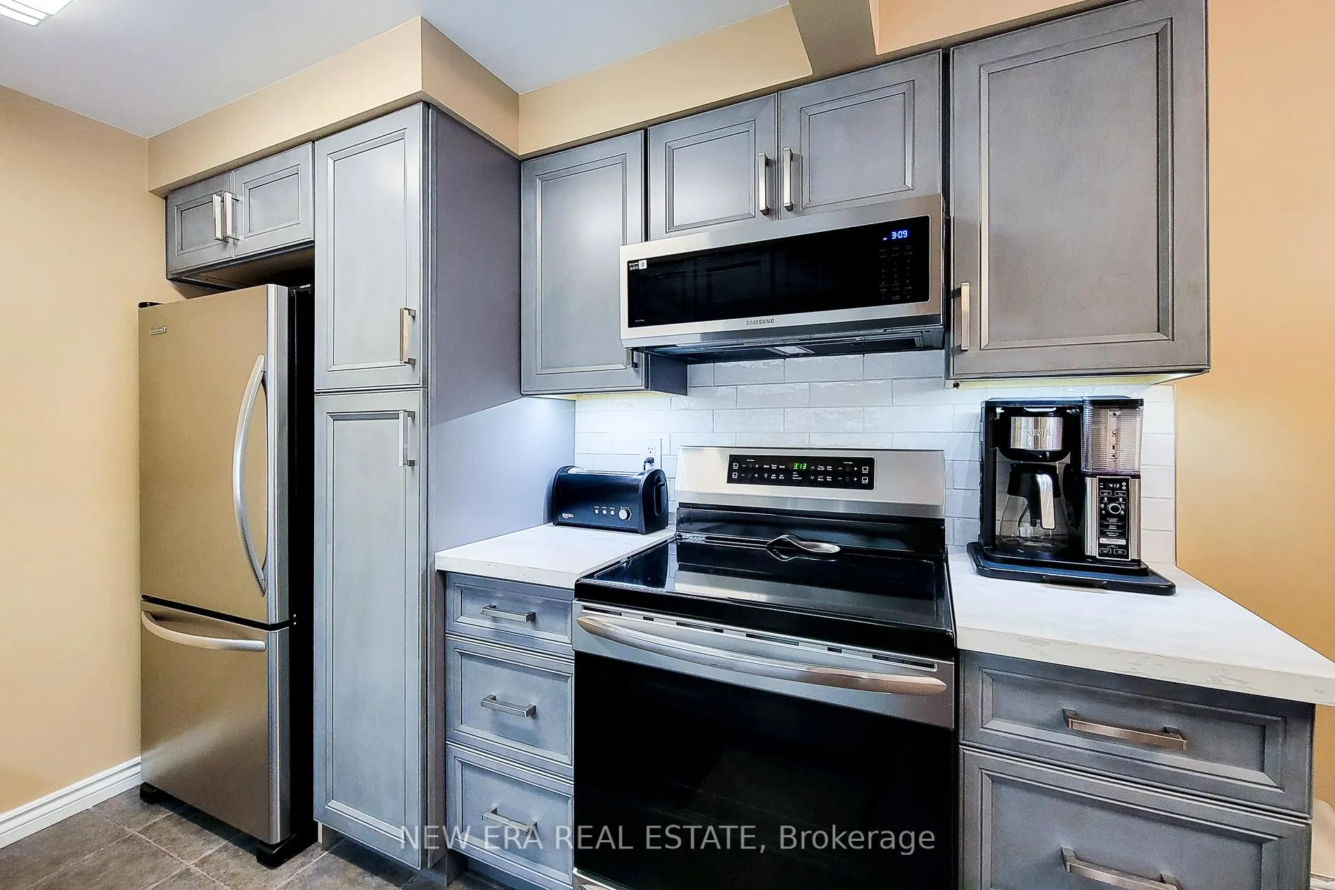 Photo 18 of Unit 39, 280 Thaler Avenue, Kitchener, Chicopee/Freeport — HOMEH