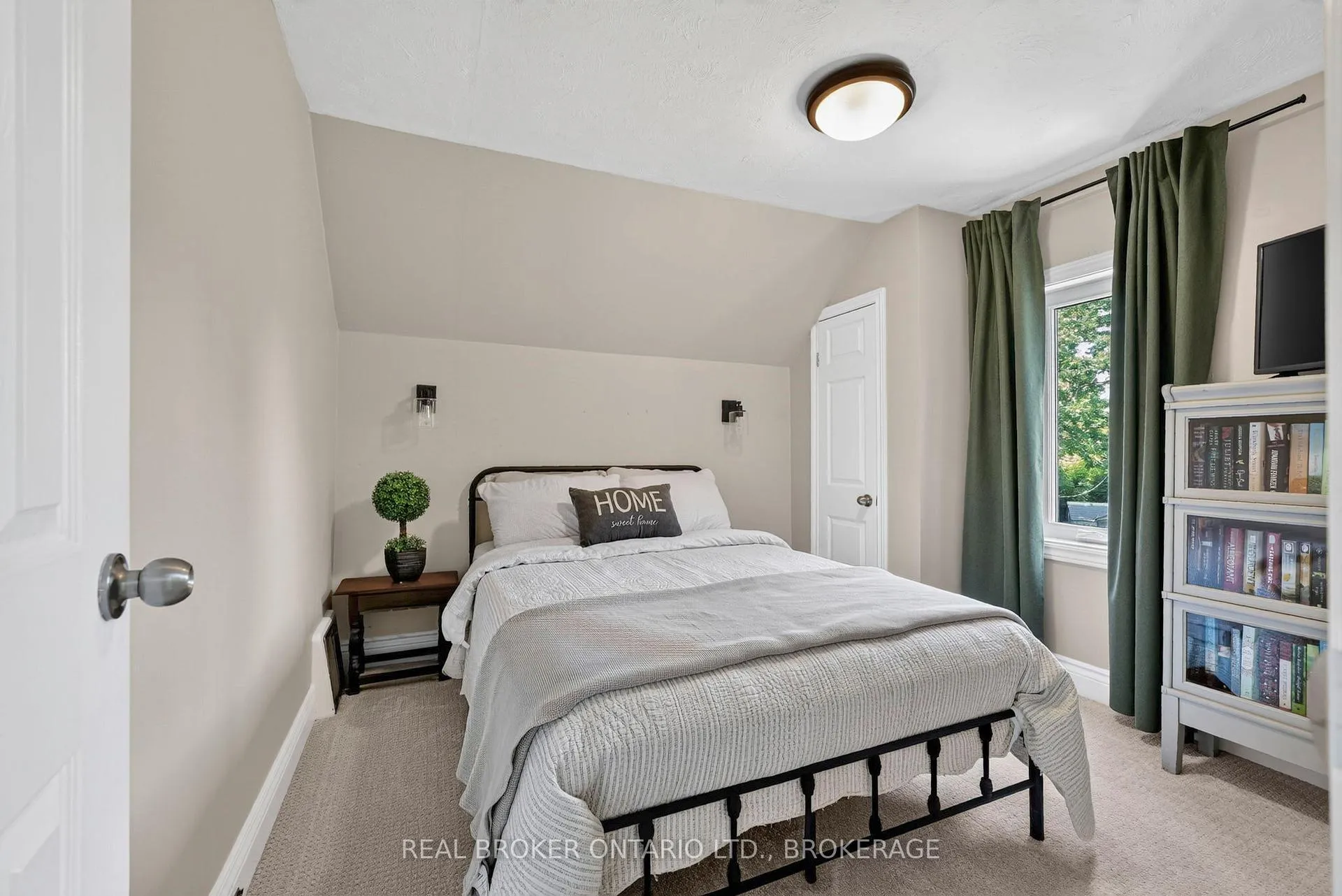 Photo 18 of 17 Pine Street, South Stormont, Ingleside — HOMEH