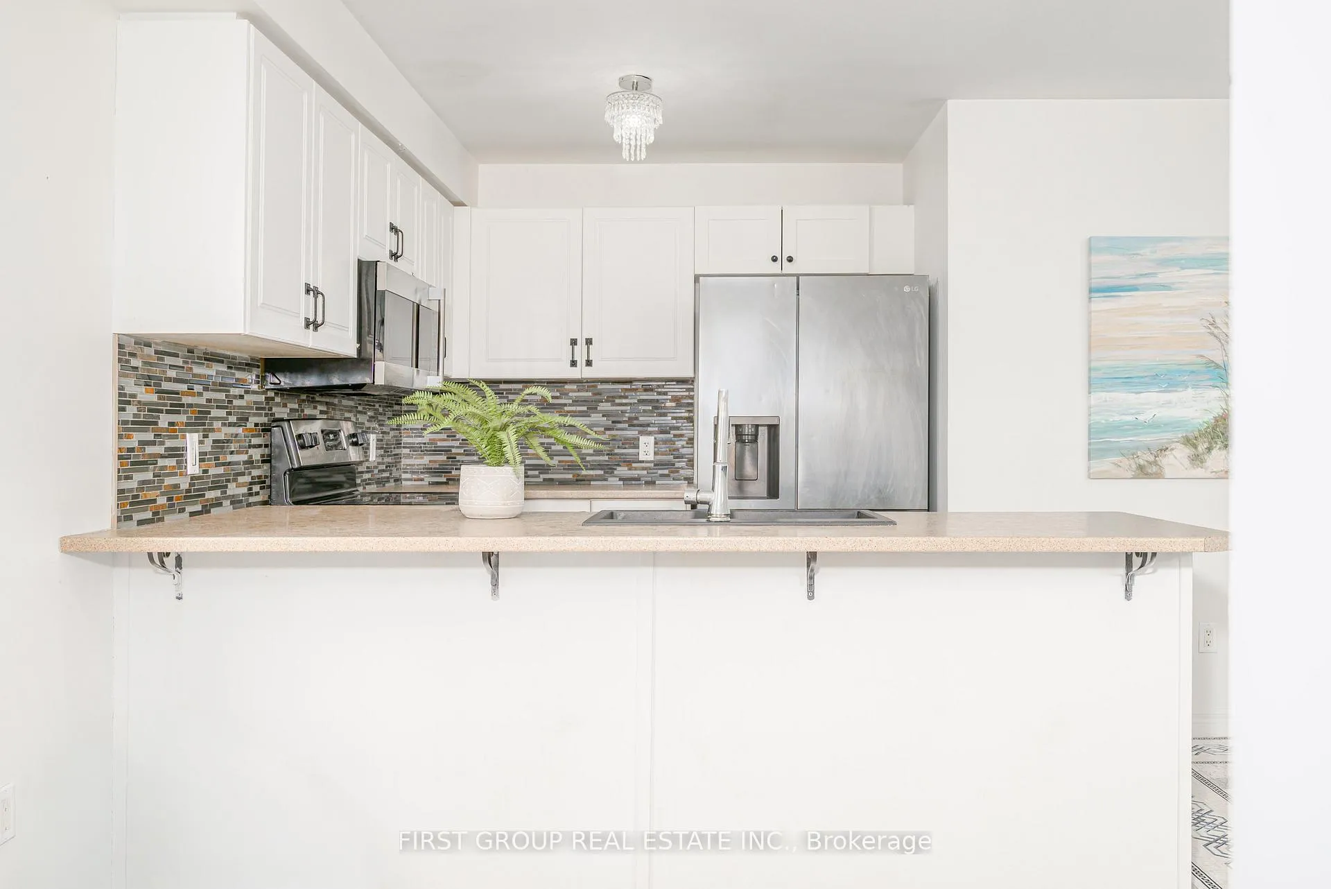 Photo 25 of 936 Broadway Boulevard, Peterborough, Northcrest Ward 5 — HOMEH