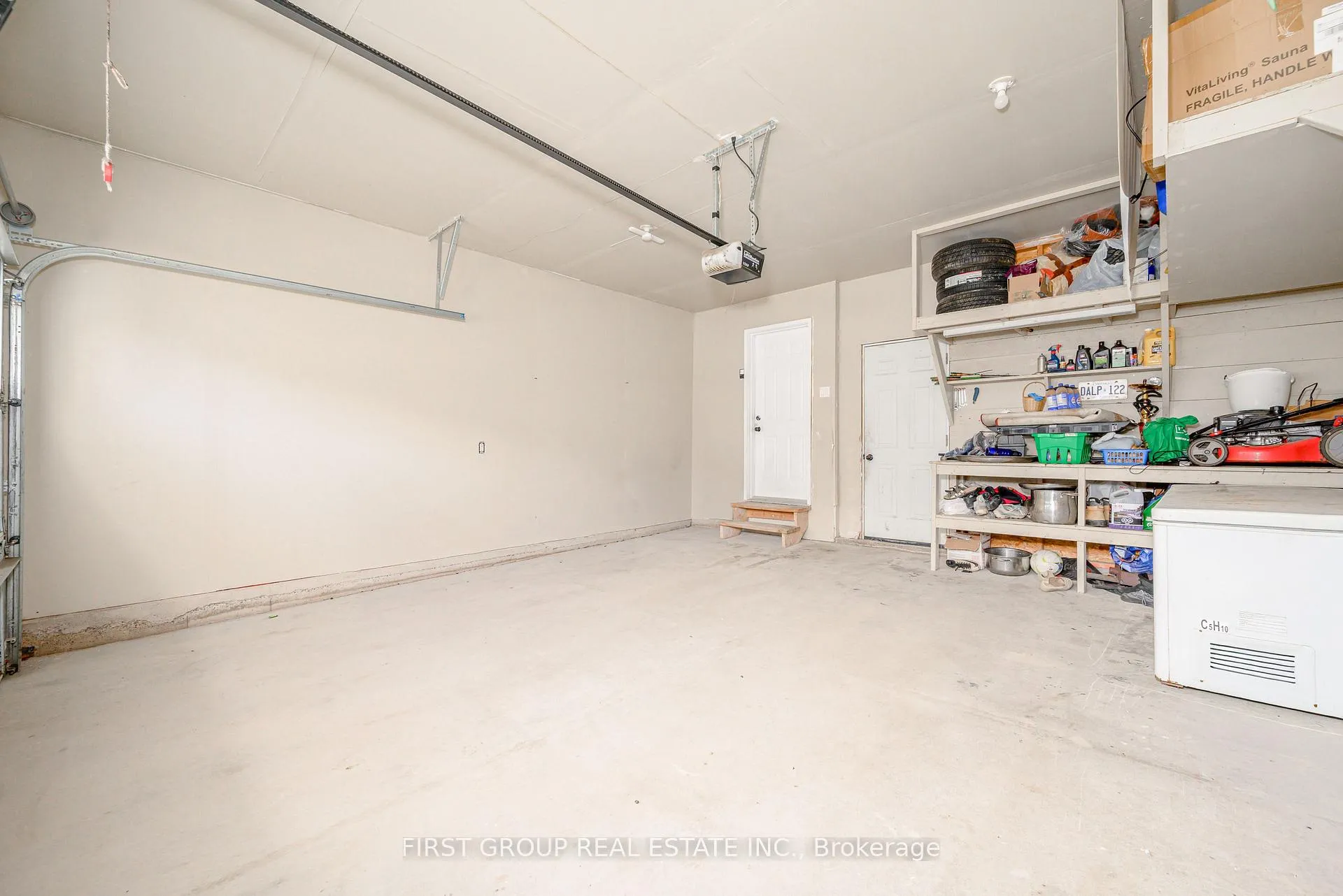 Photo 27 of 936 Broadway Boulevard, Peterborough, Northcrest Ward 5 — HOMEH