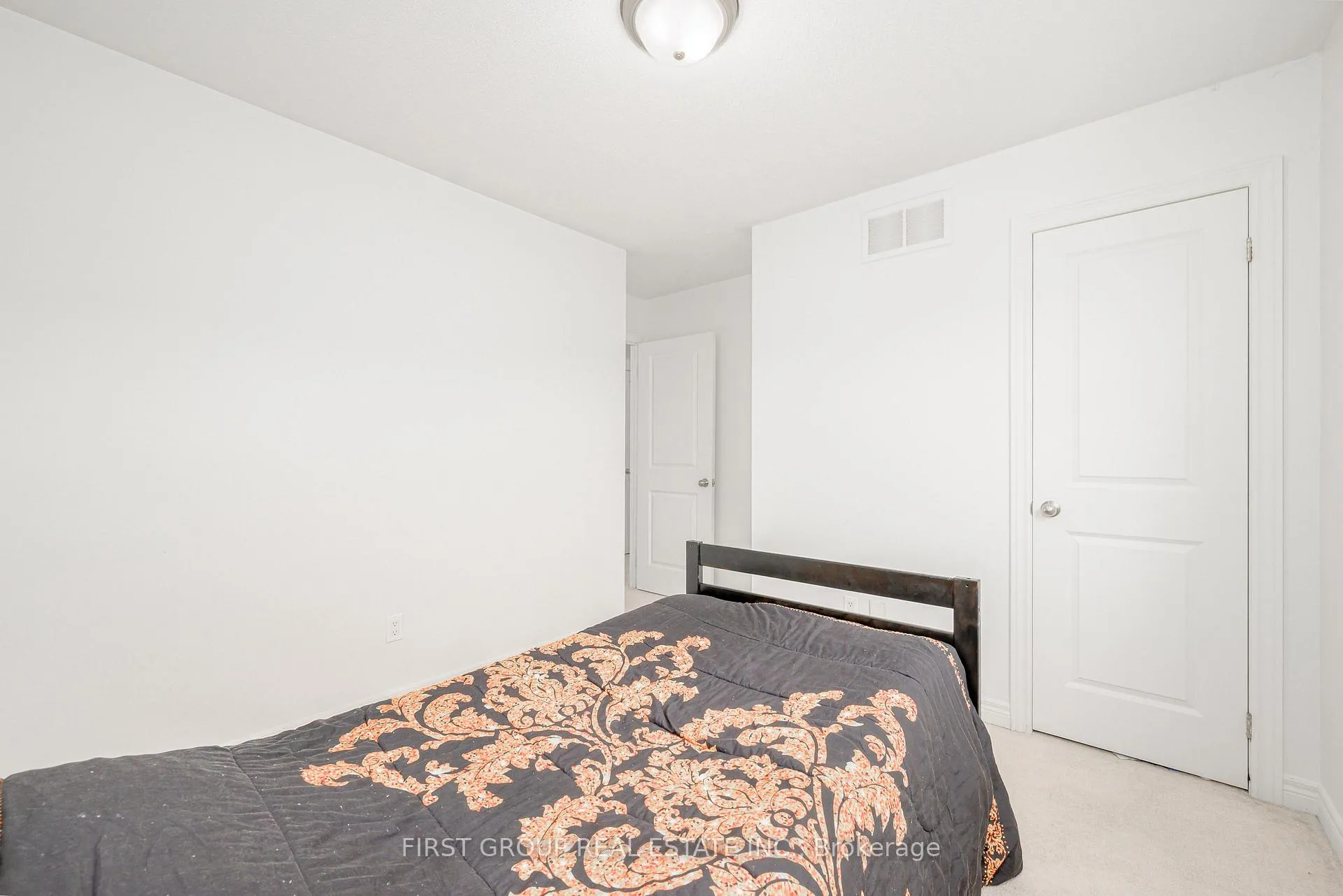 Photo 39 of 936 Broadway Boulevard, Peterborough, Northcrest Ward 5 — HOMEH