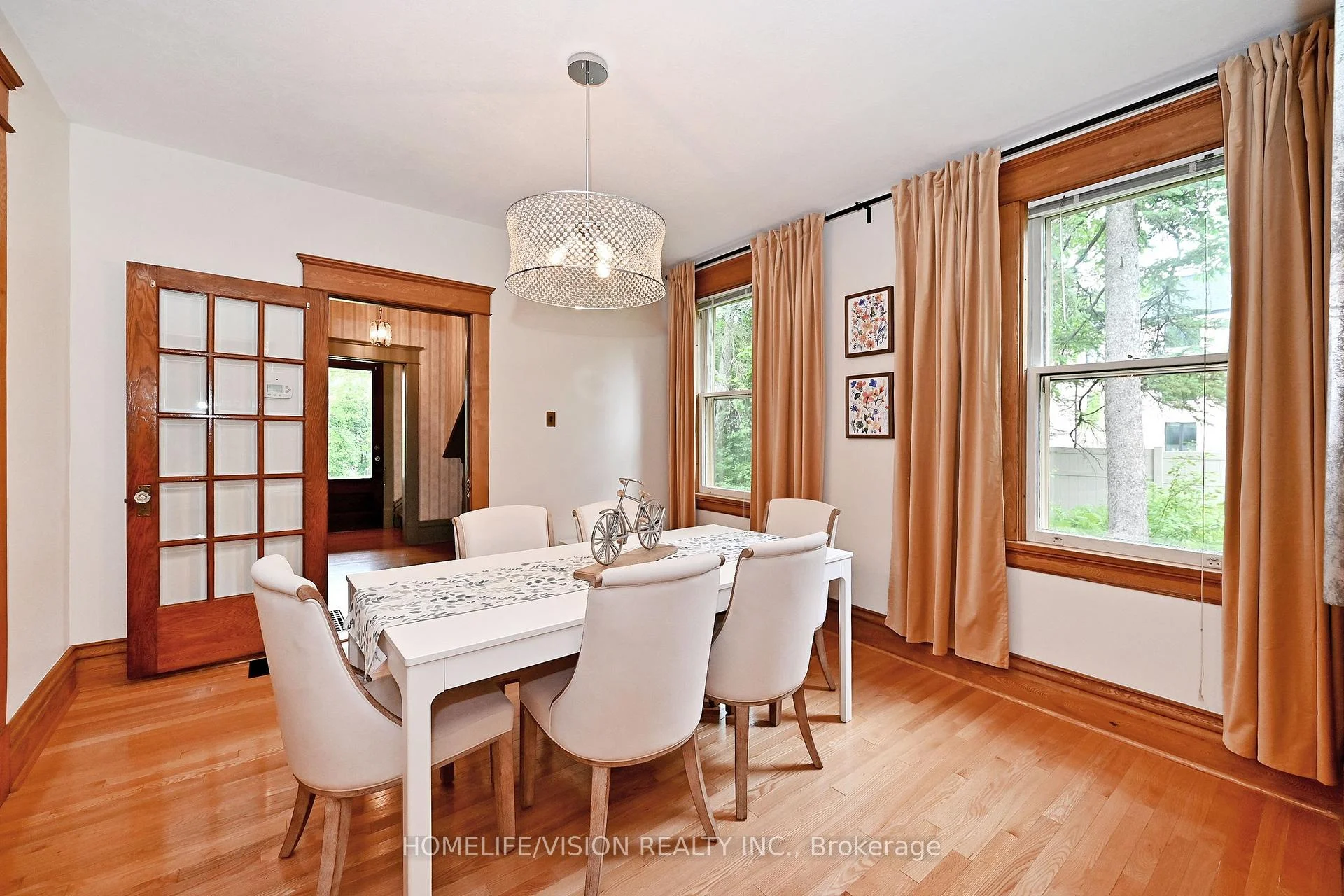 Photo 10 of 135 Elgin Street N, Cambridge, Alison — HOMEH