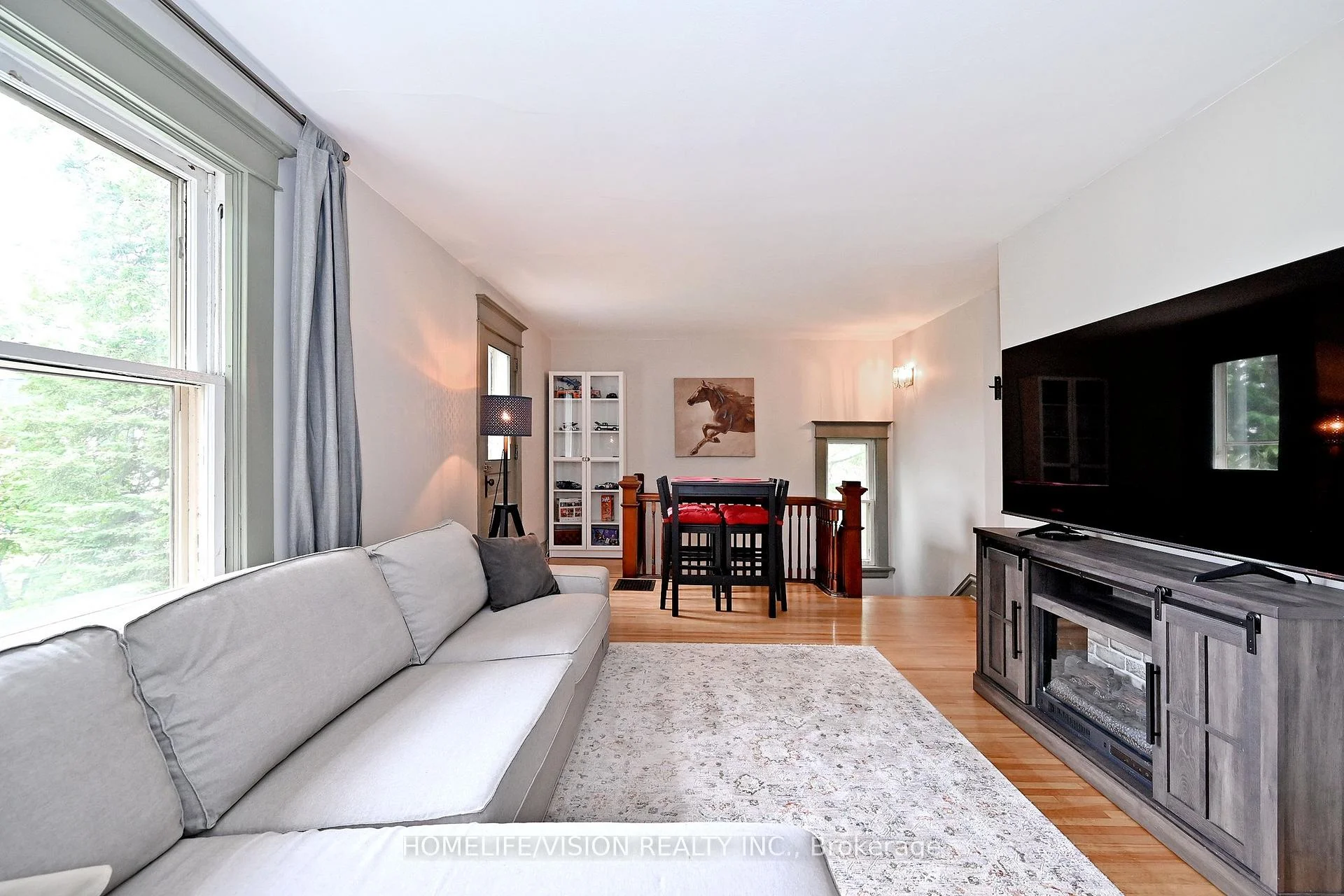 Photo 22 of 135 Elgin Street N, Cambridge, Alison — HOMEH