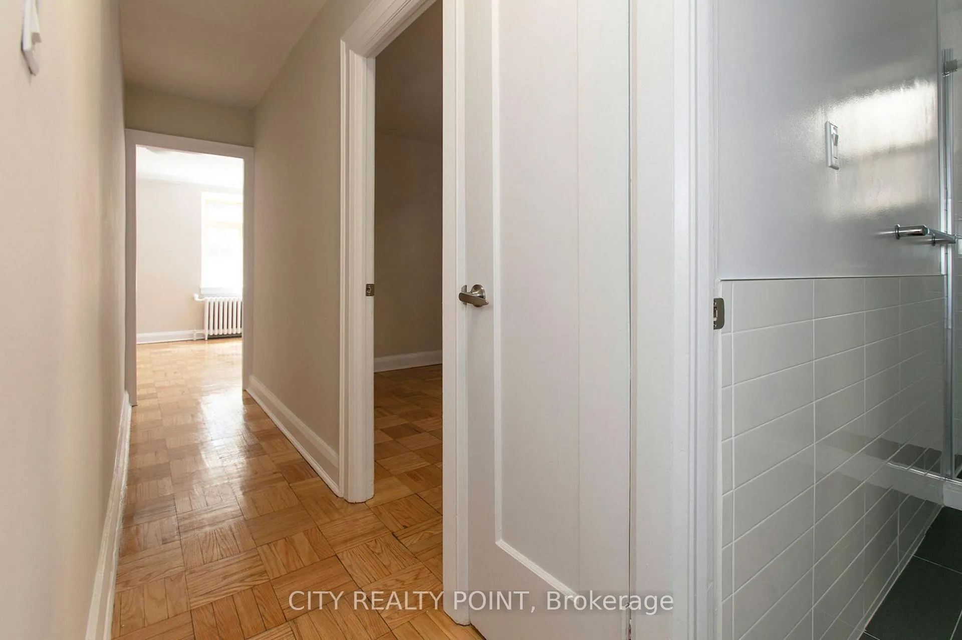 Photo 16 of Unit 521, 398 Avenue Road, Toronto, Casa Loma — HOMEH