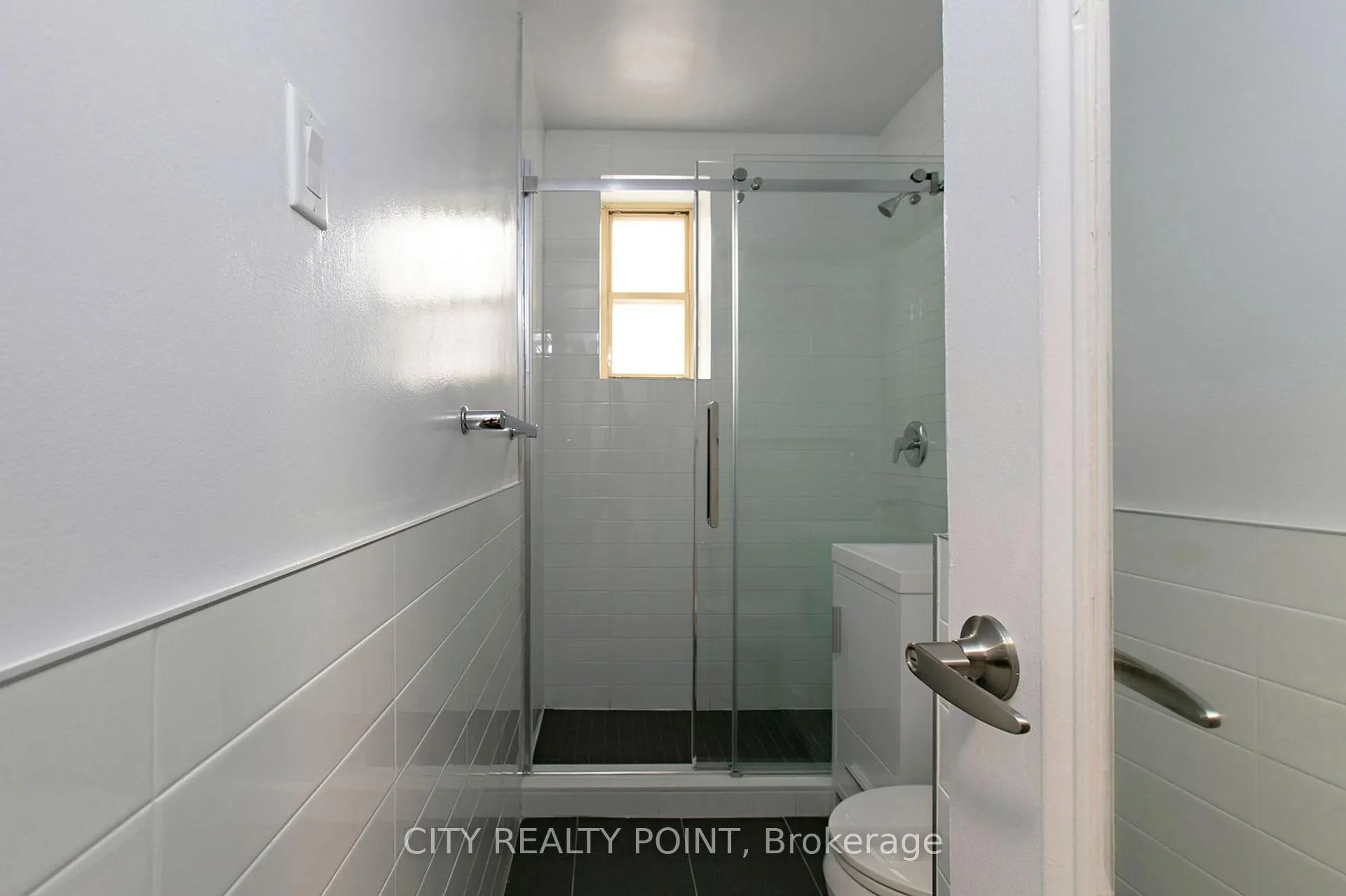 Photo 18 of Unit 521, 398 Avenue Road, Toronto, Casa Loma — HOMEH