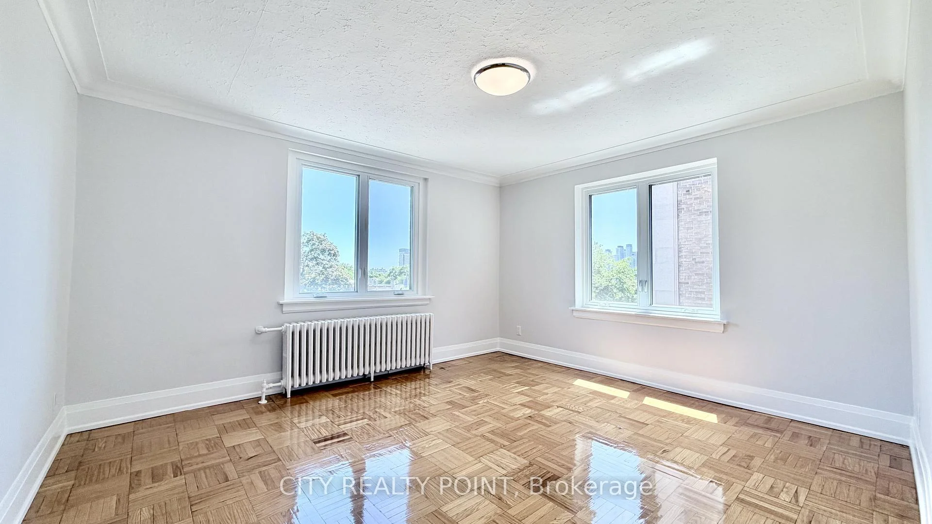 Photo 2 of Unit 521, 398 Avenue Road, Toronto, Casa Loma — HOMEH