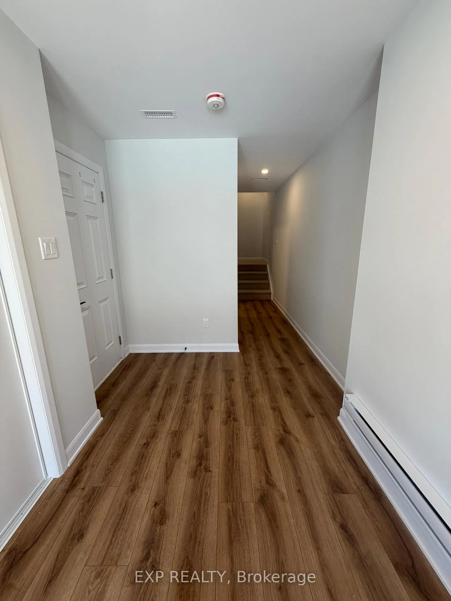 Photo 5 of 778 Tadpole Crescent, Ottawa, Barrhaven - Half Moon Bay — HOMEH
