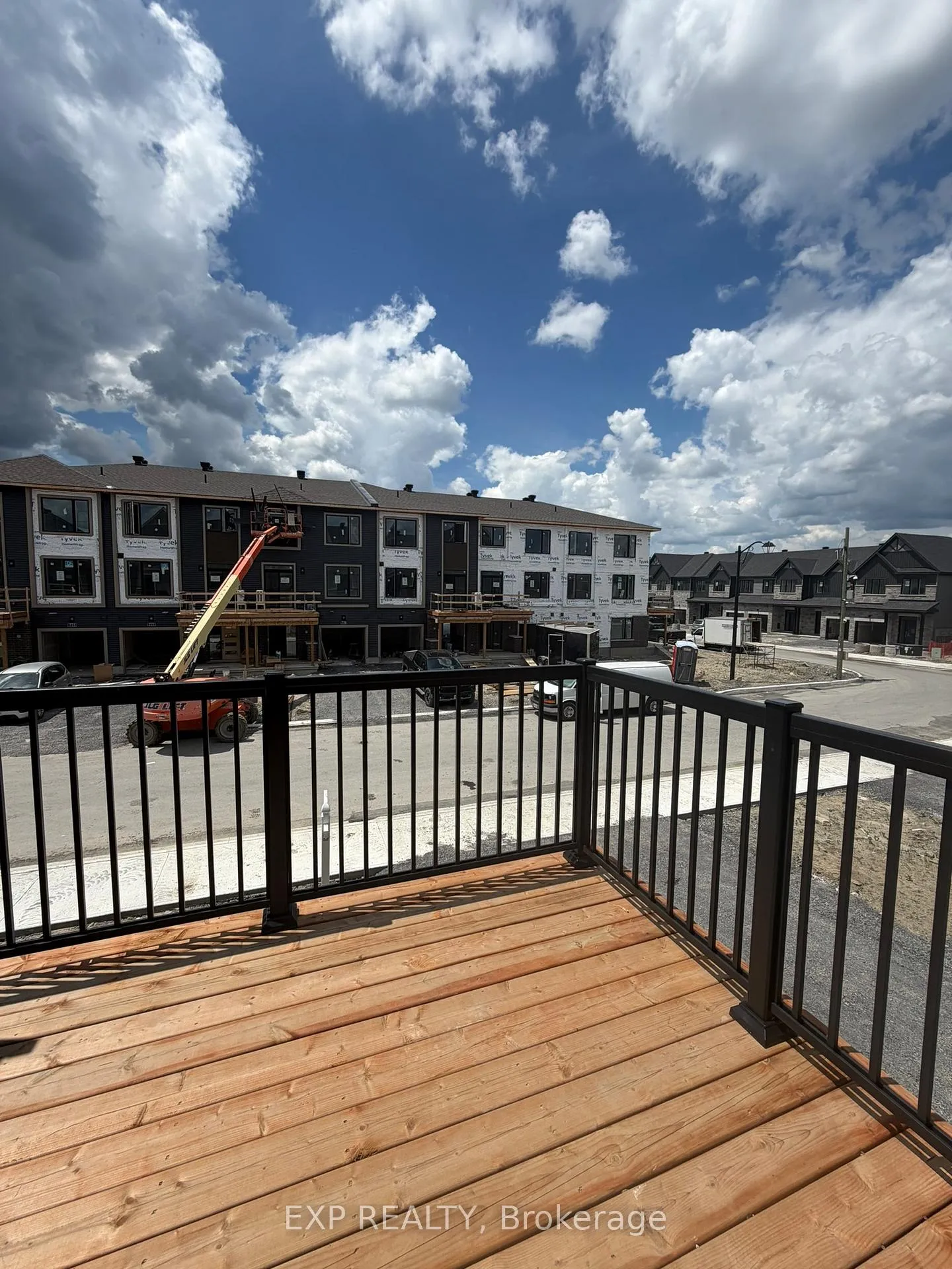 Photo 11 of 778 Tadpole Crescent, Ottawa, Barrhaven - Half Moon Bay — HOMEH
