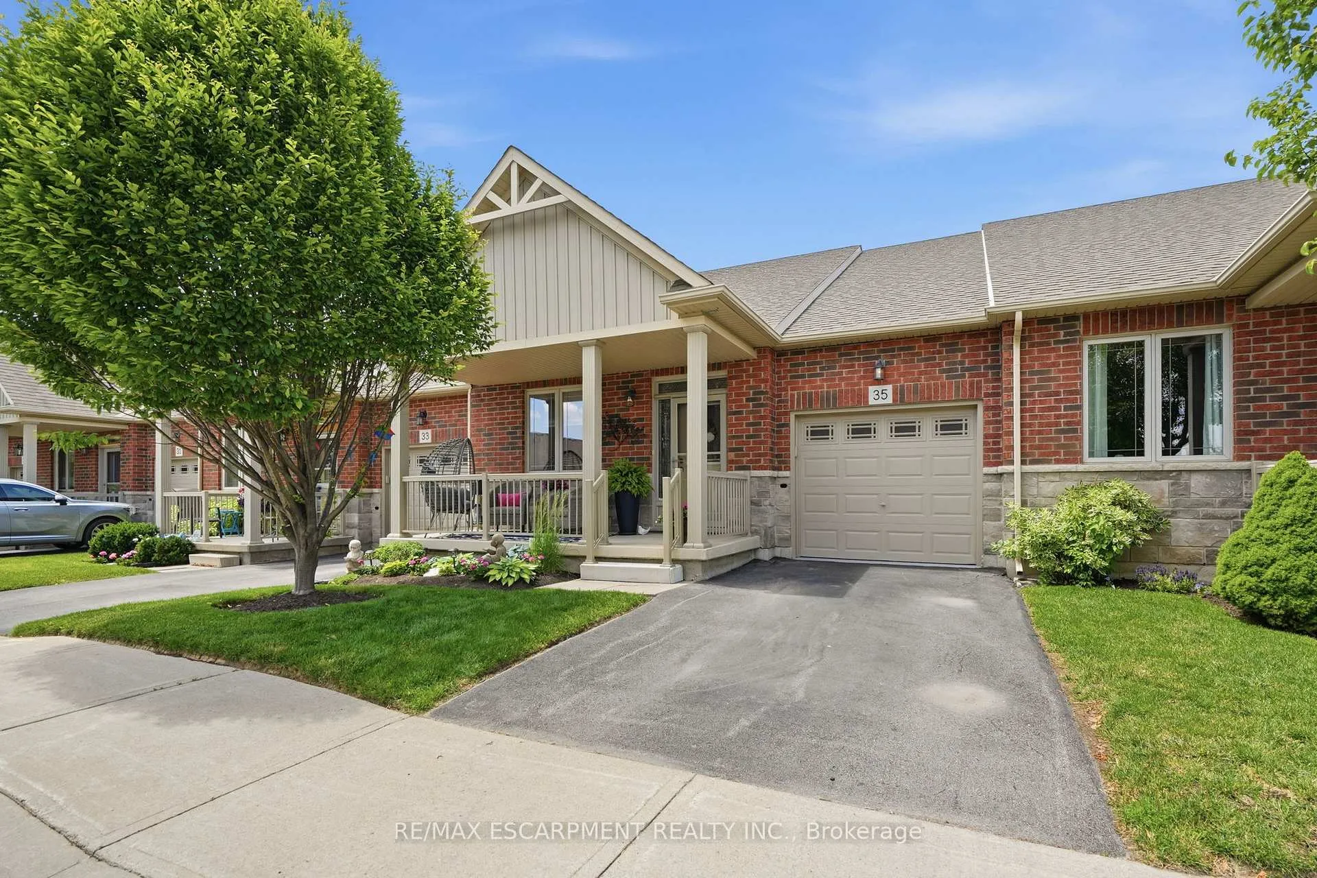 Photo 1 of 35 Finton Lane, Hamilton, Rural Glanbrook — HOMEH