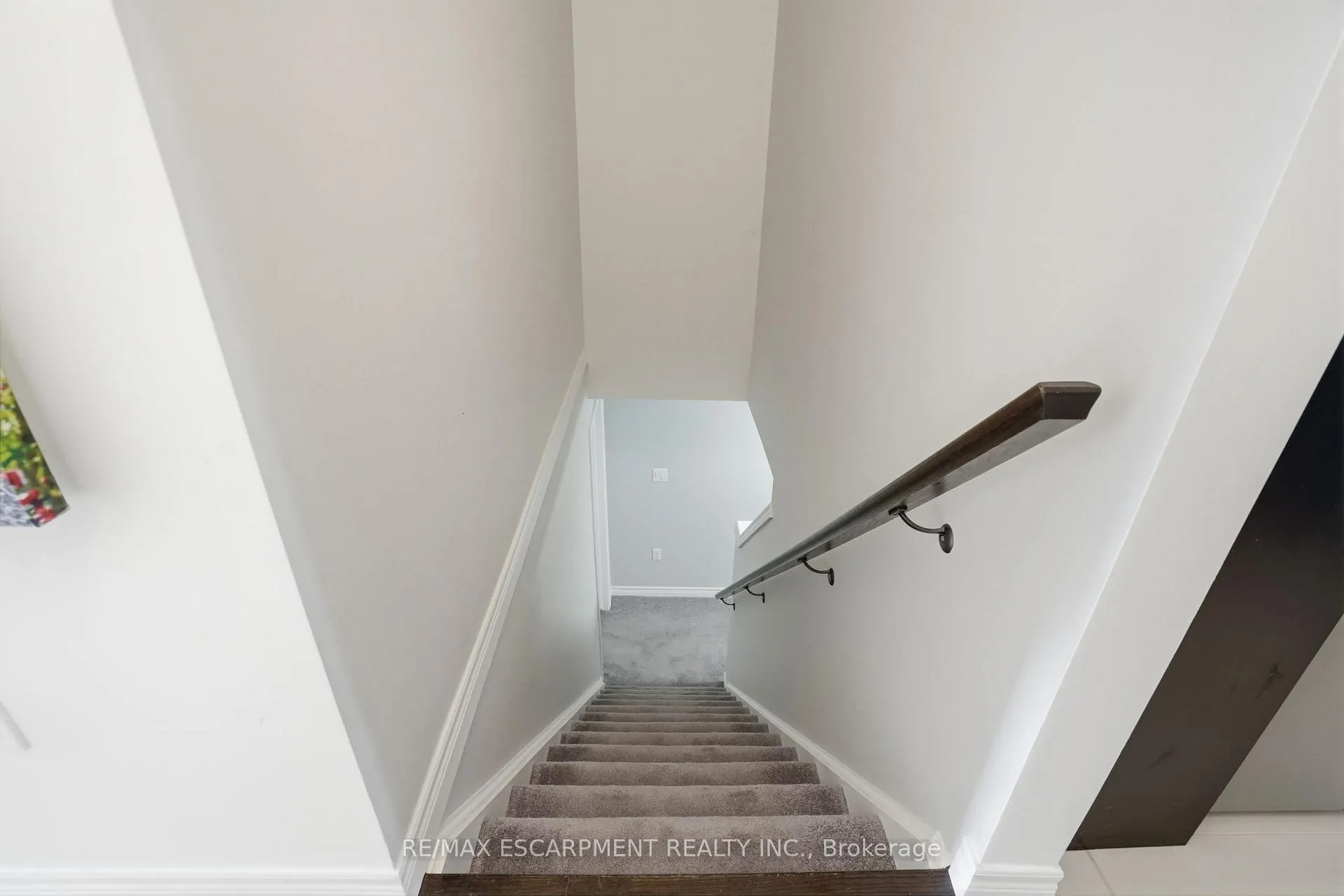 Photo 26 of 35 Finton Lane, Hamilton, Rural Glanbrook — HOMEH