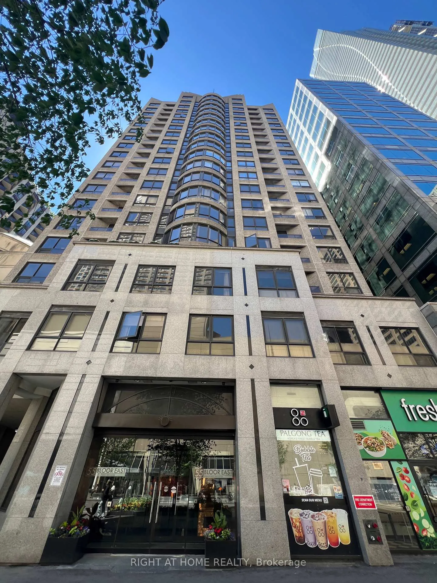Photo of Unit 1702, 55 Bloor Street E