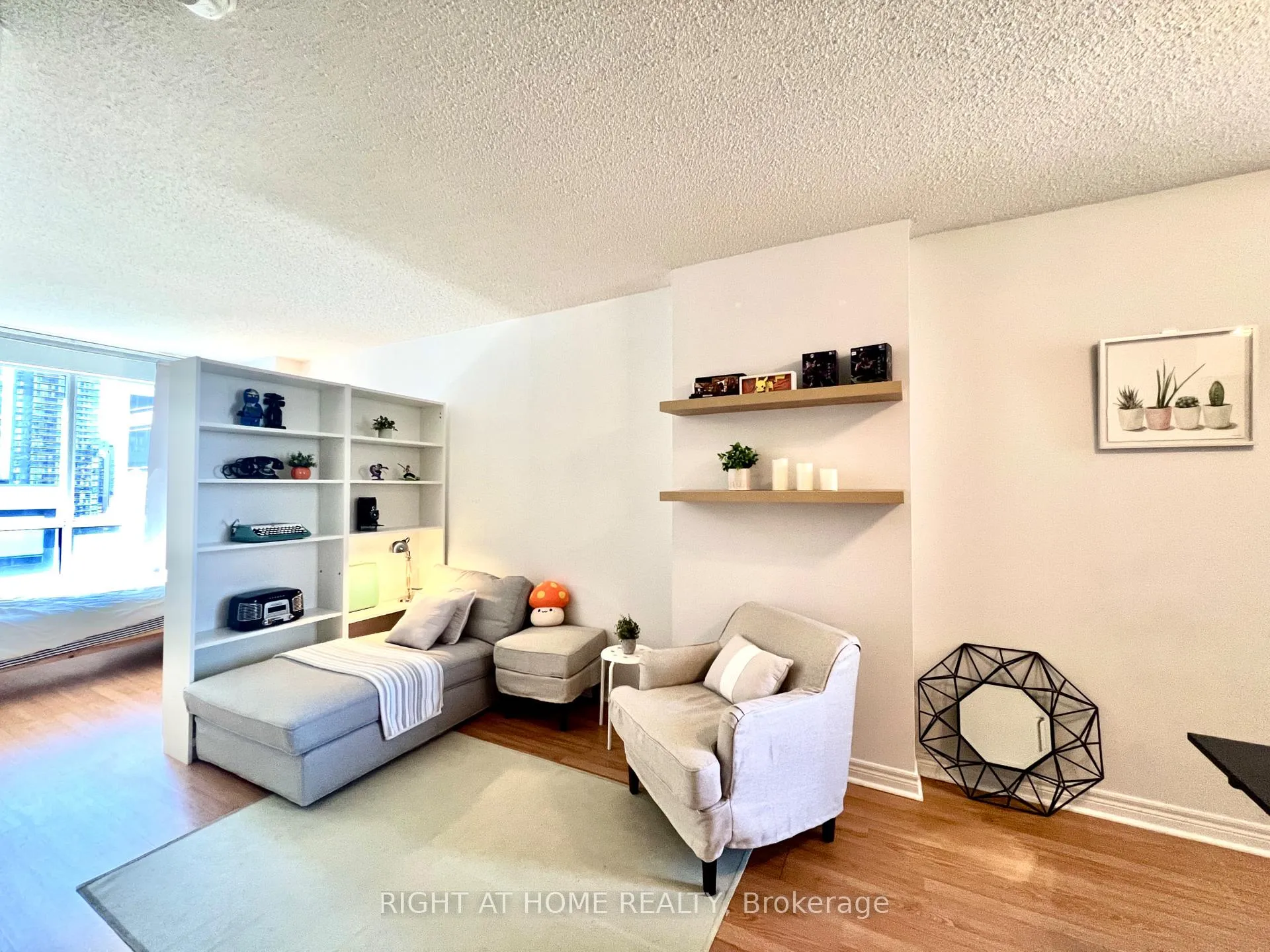 Photo 4 of Unit 1702, 55 Bloor Street E, Toronto, Church-Yonge Corridor — HOMEH