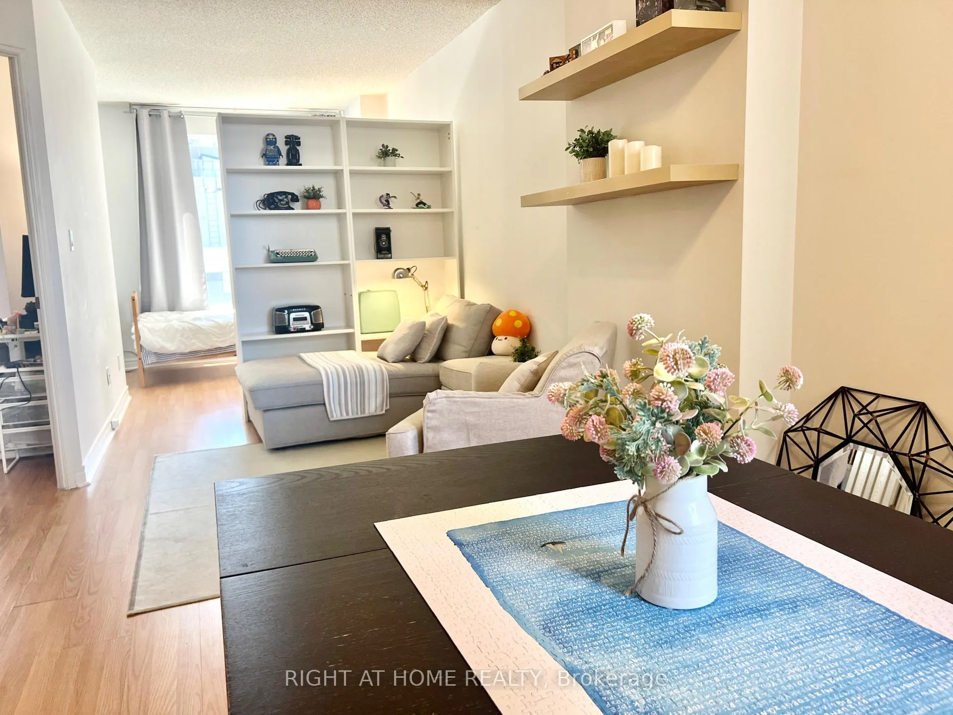 Photo 6 of Unit 1702, 55 Bloor Street E, Toronto, Church-Yonge Corridor — HOMEH