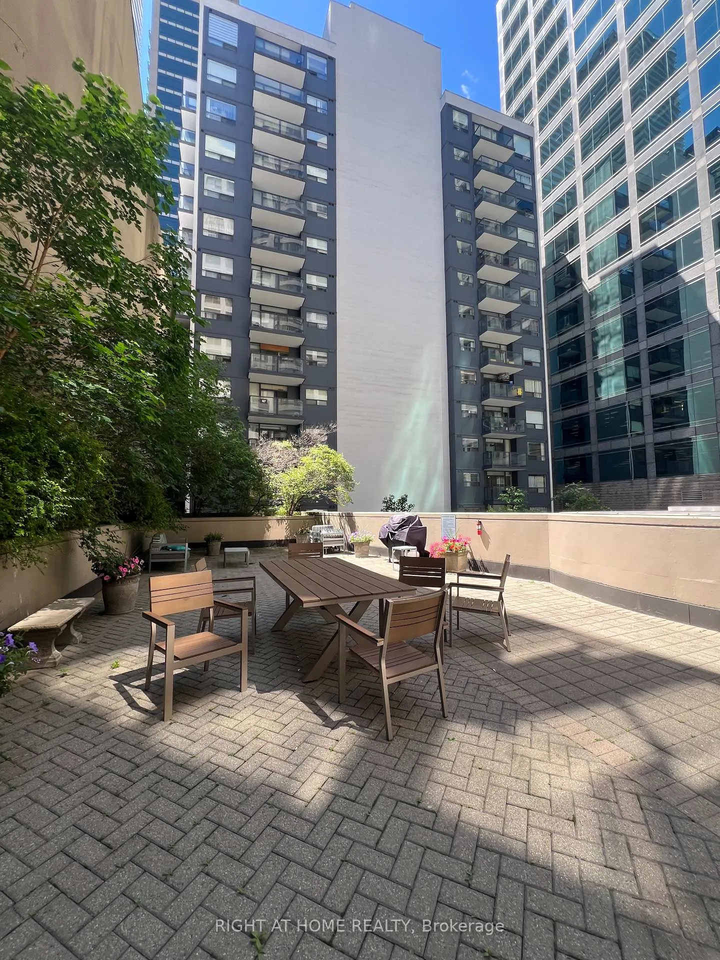 Photo 22 of Unit 1702, 55 Bloor Street E, Toronto, Church-Yonge Corridor — HOMEH