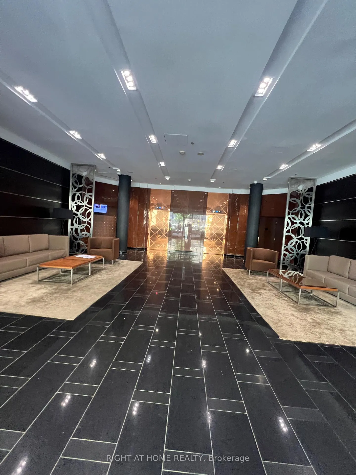 Photo 23 of Unit 1702, 55 Bloor Street E, Toronto, Church-Yonge Corridor — HOMEH