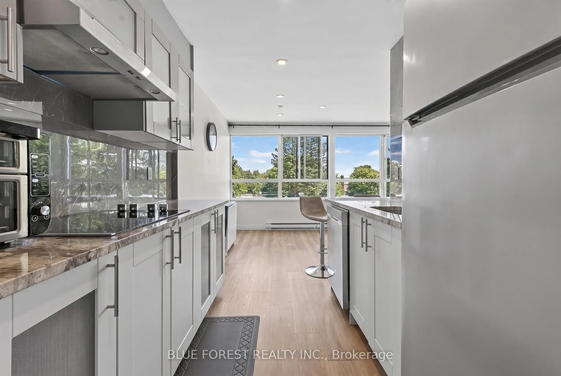 Photo 13 of Unit 202, 600 Grenfell Drive, London, North C — HOMEH