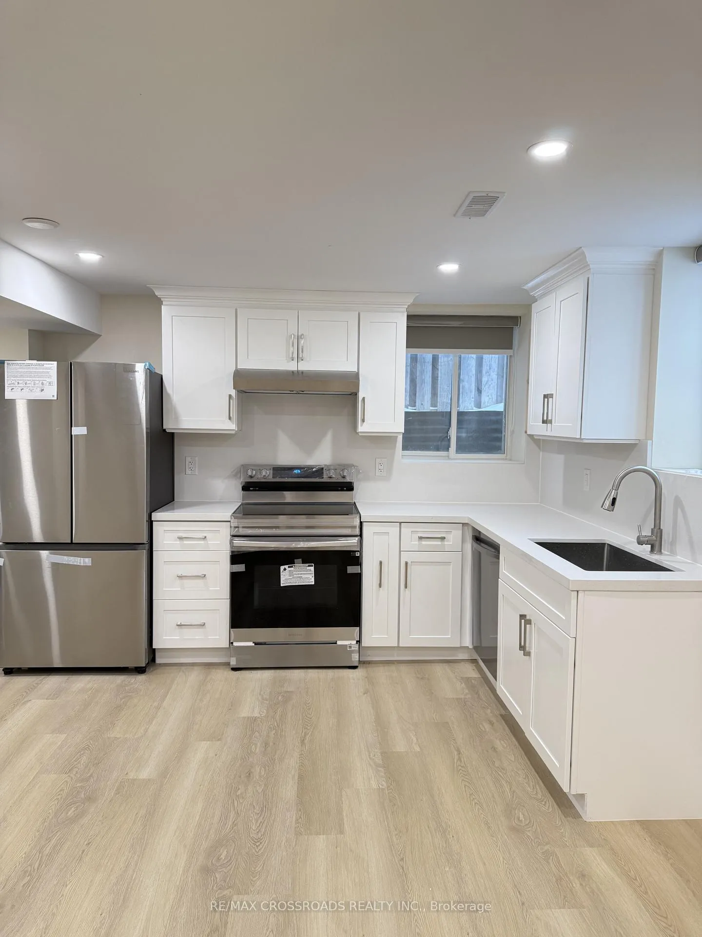 Photo 4 of Unit basement, 28 Glennie Drive, Ajax, Northwest Ajax — HOMEH