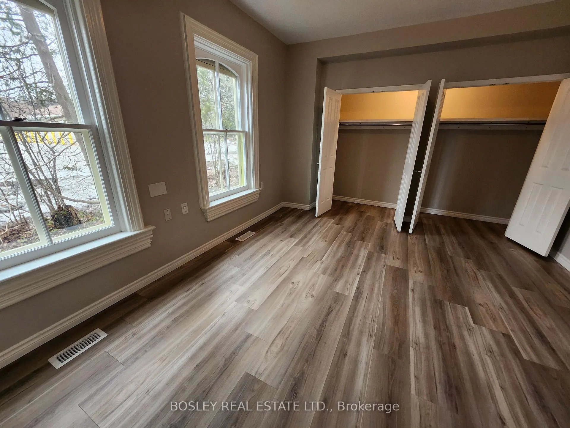 Photo 4 of Unit Brick#Main, 5928 16th Avenue, Markham, Wismer — HOMEH