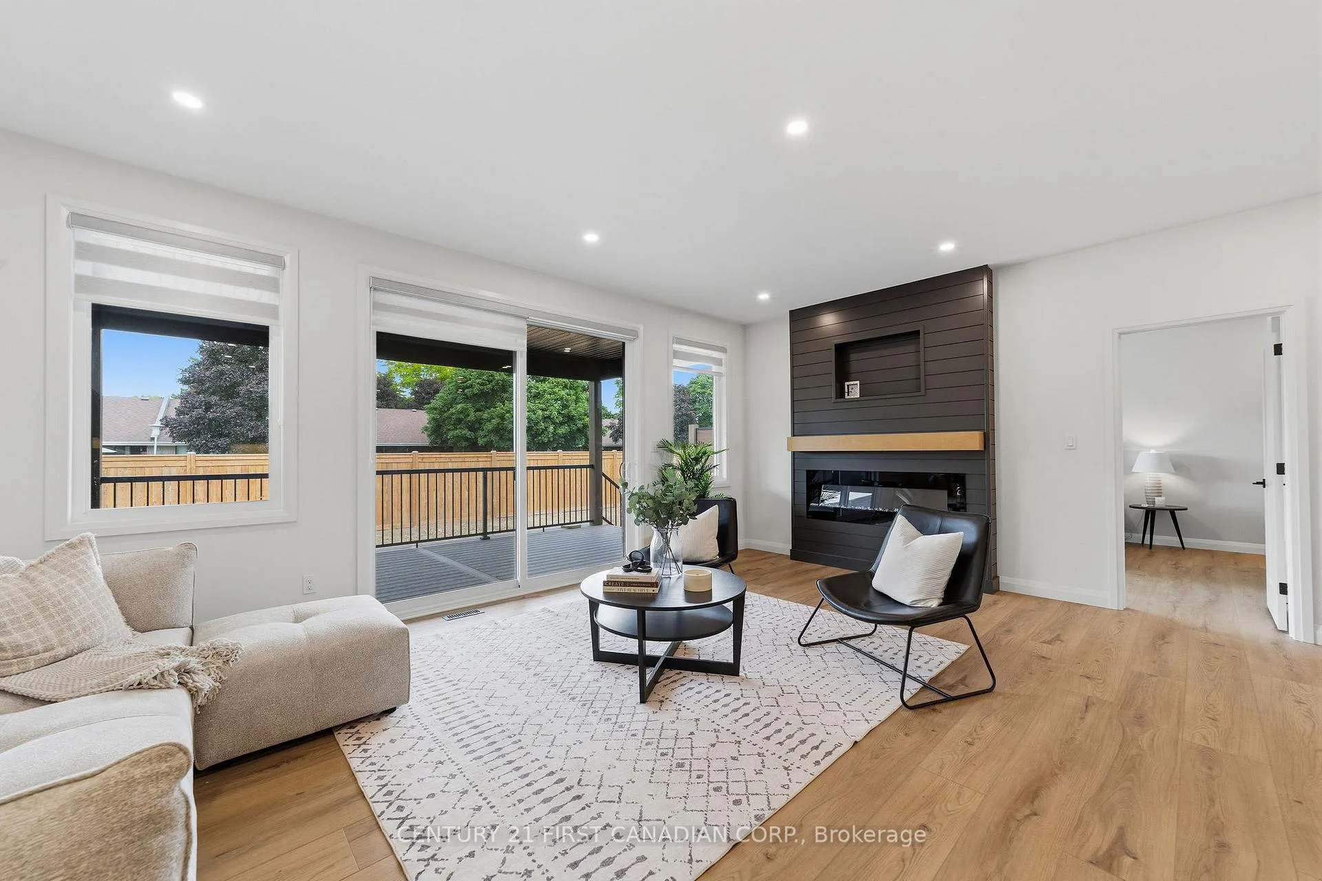 Photo 14 of Unit 12, 32 Postma Crescent, North Middlesex, Ailsa Craig — HOMEH